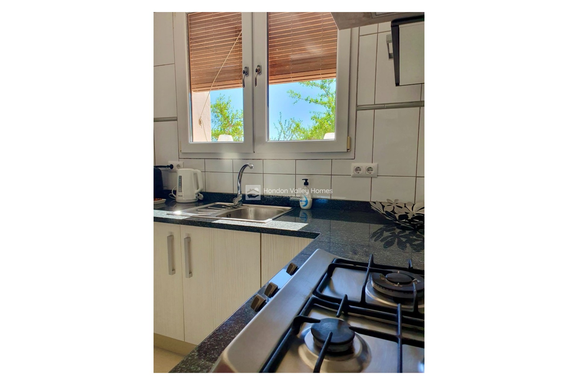 Resale - Villa - Hondon De Las Nieves