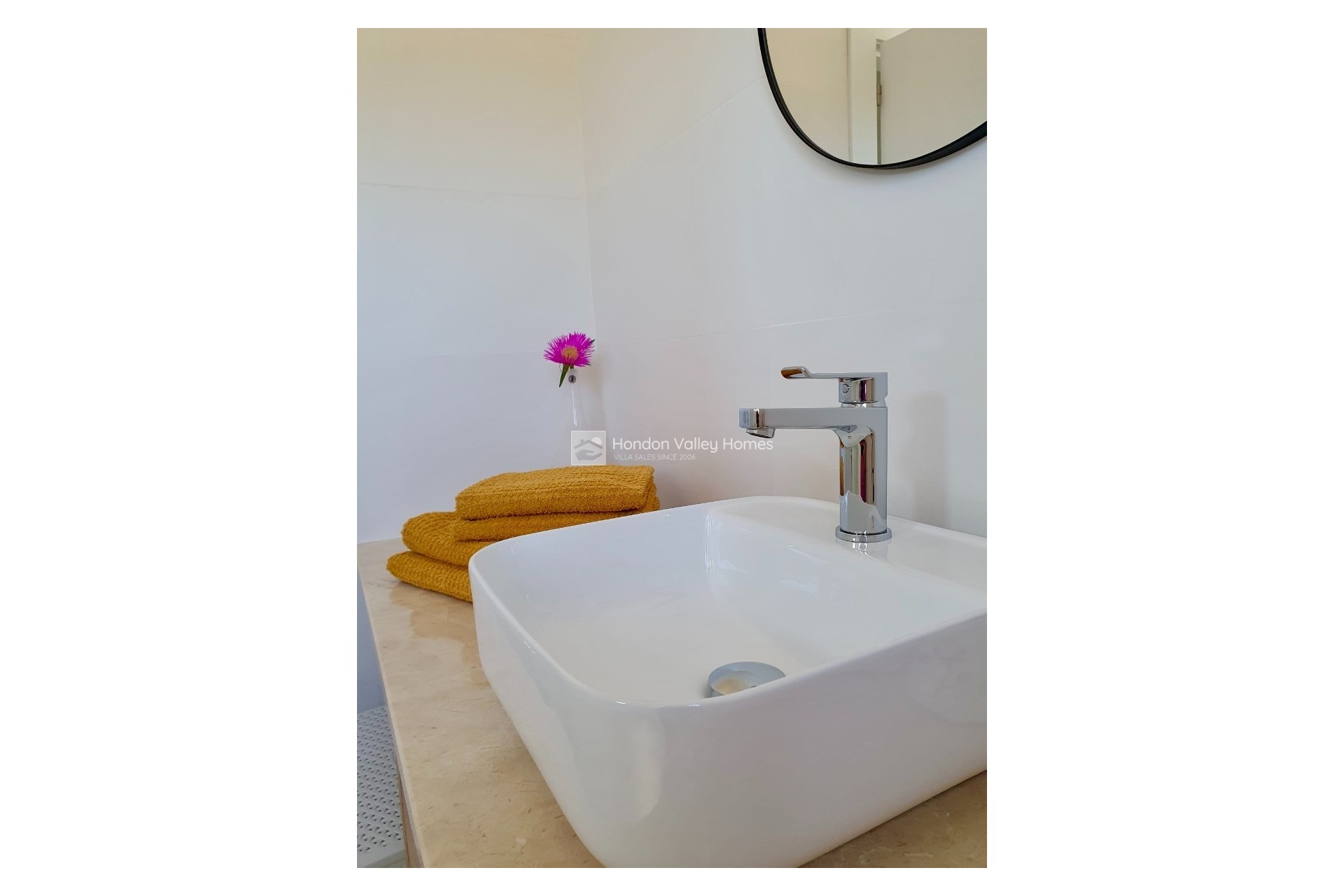 Resale - Villa - Hondon De Las Nieves