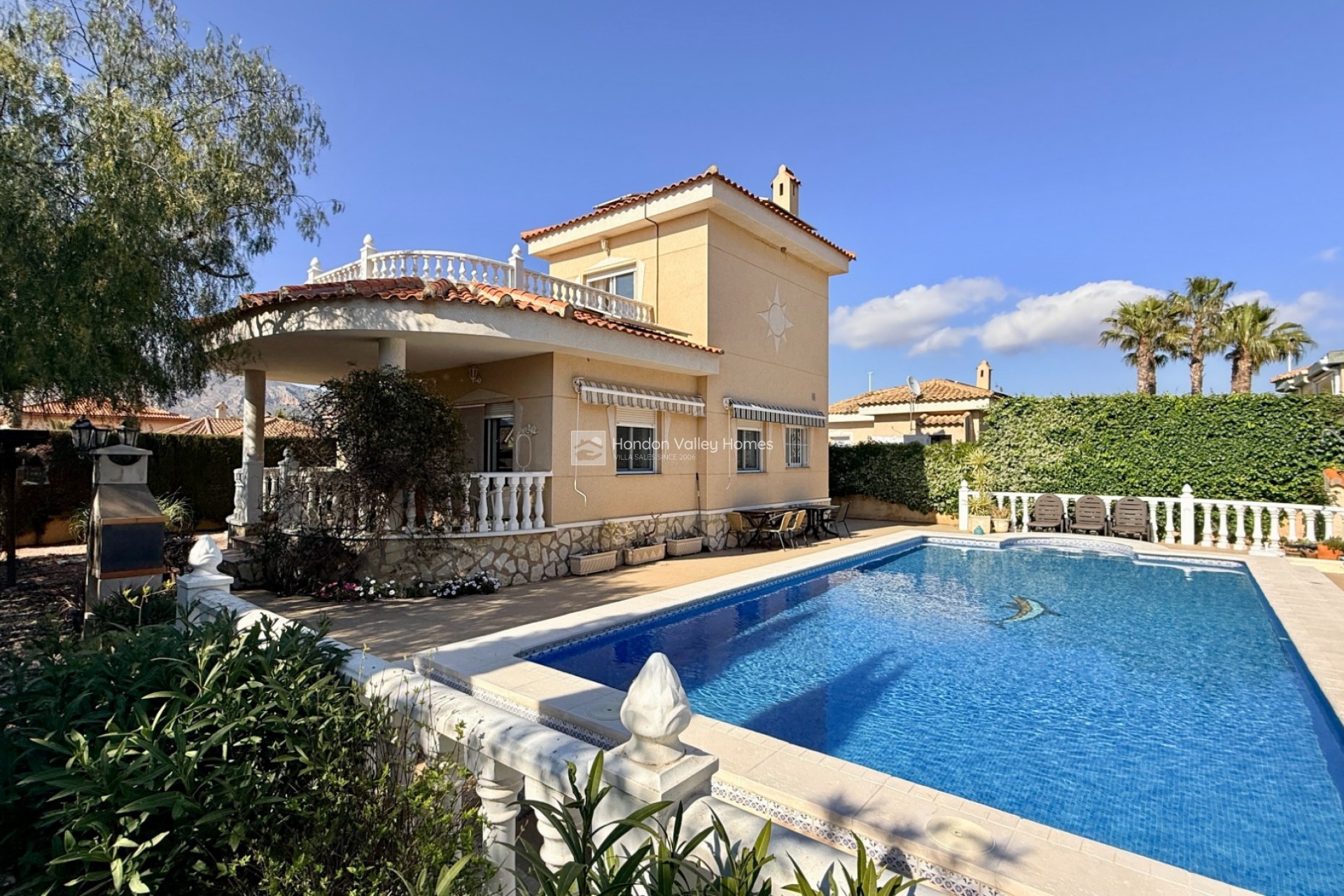 Resale - Villa - Hondón de las Nieves