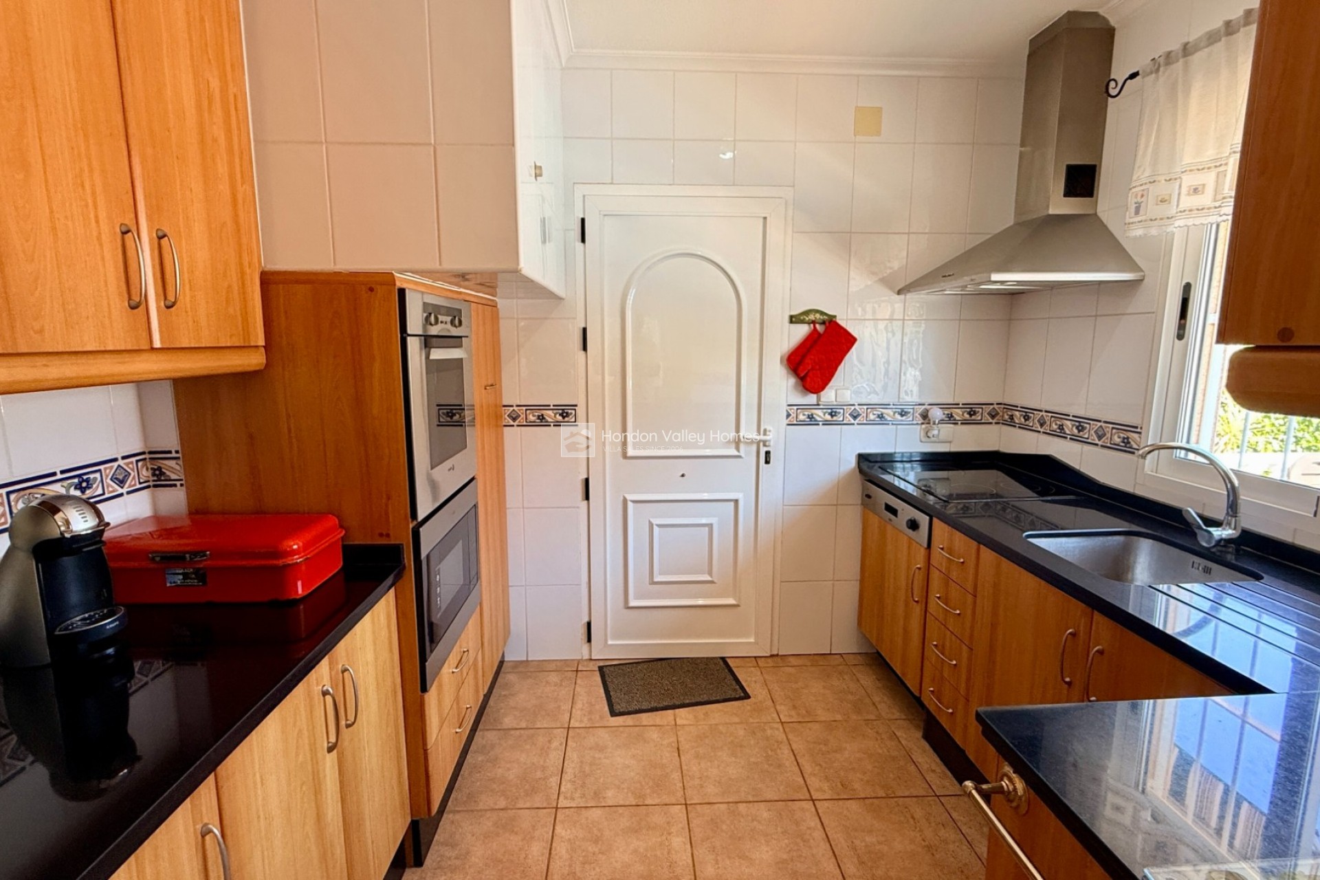 Resale - Villa - Hondón de las Nieves