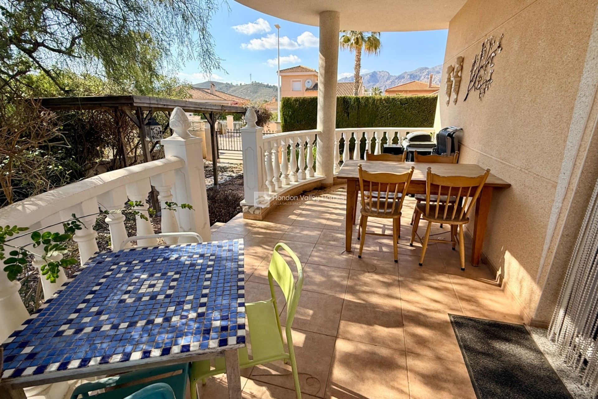 Resale - Villa - Hondón de las Nieves