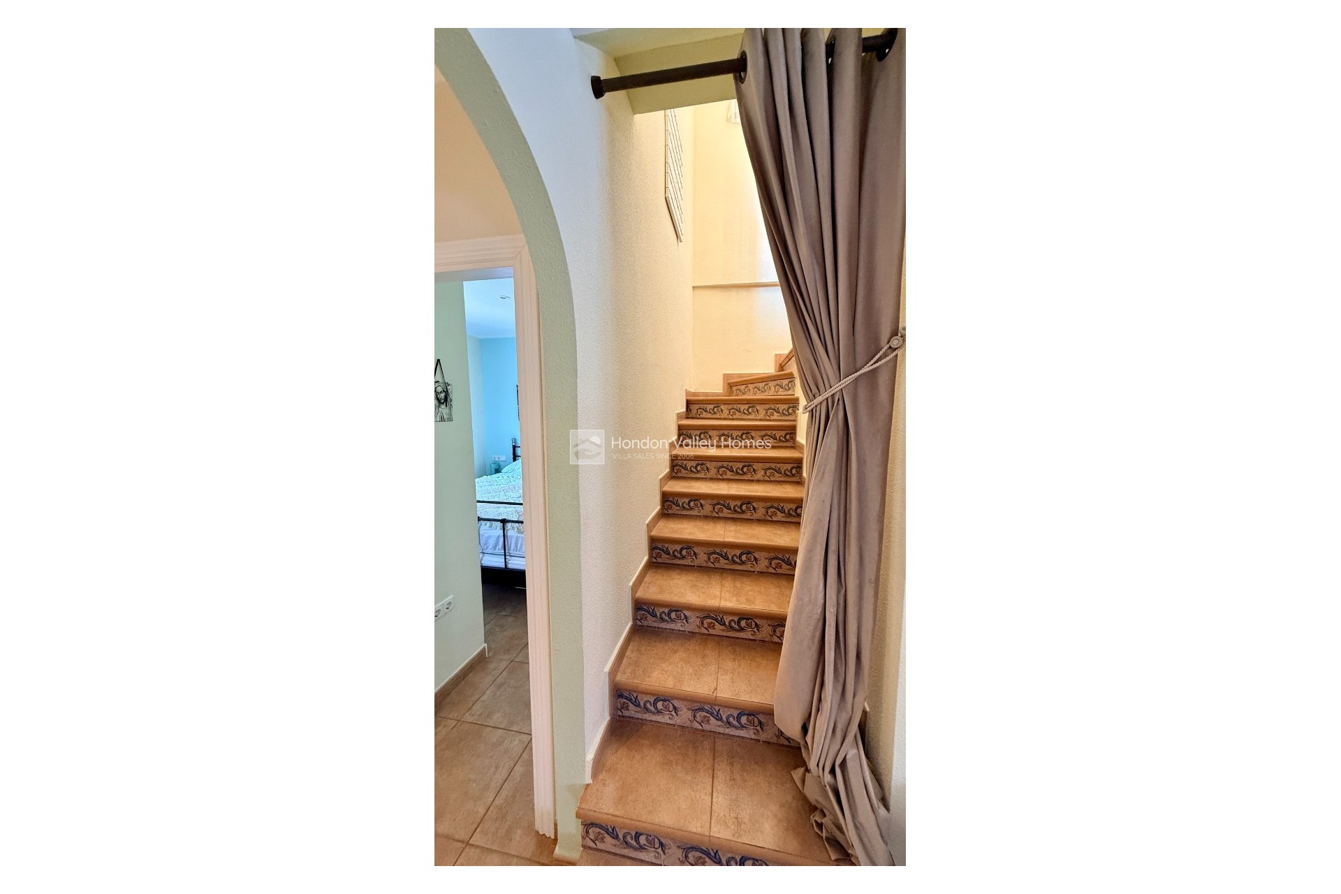 Resale - Villa - Hondón de las Nieves