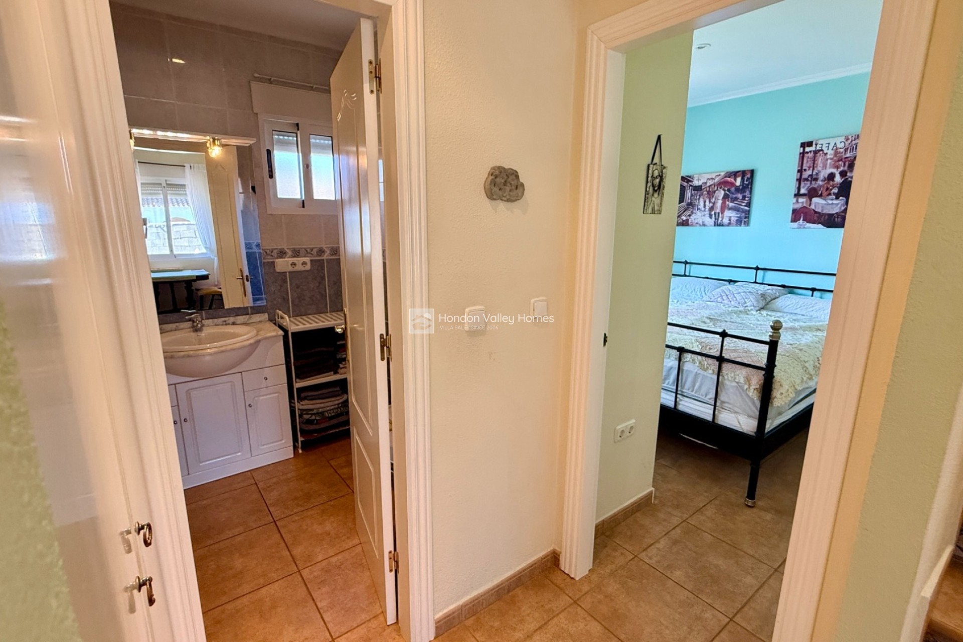 Resale - Villa - Hondón de las Nieves