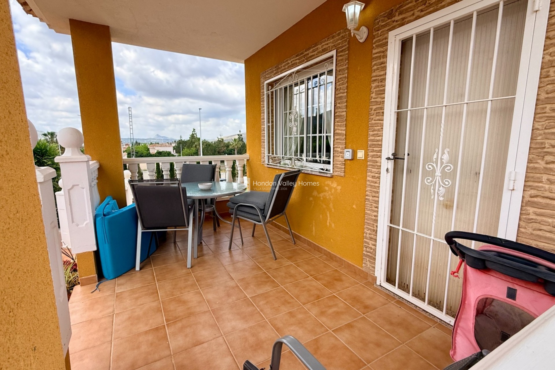 Resale - Villa - Hondón de las Nieves