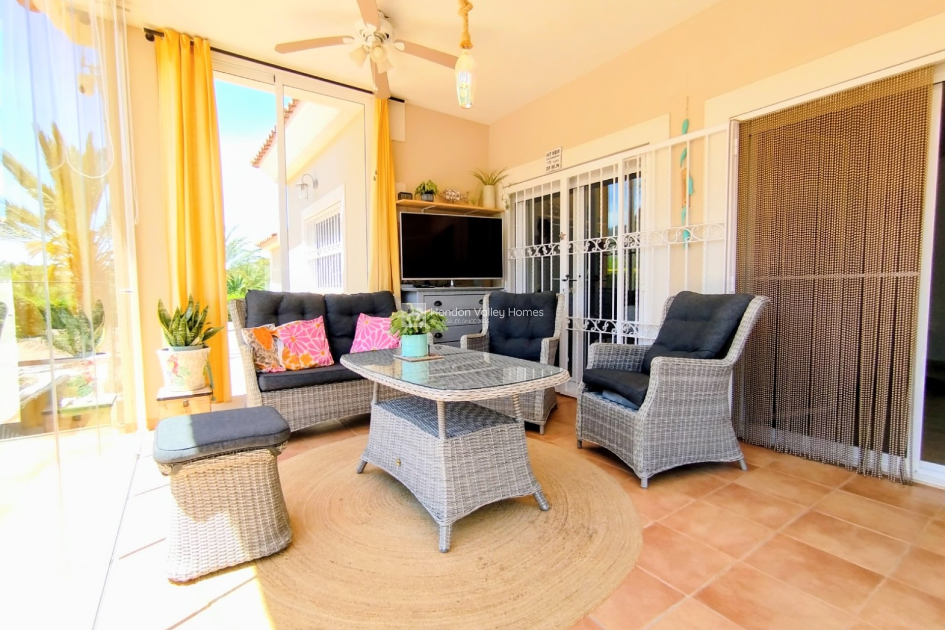 Resale - Villa - Hondón de las Nieves