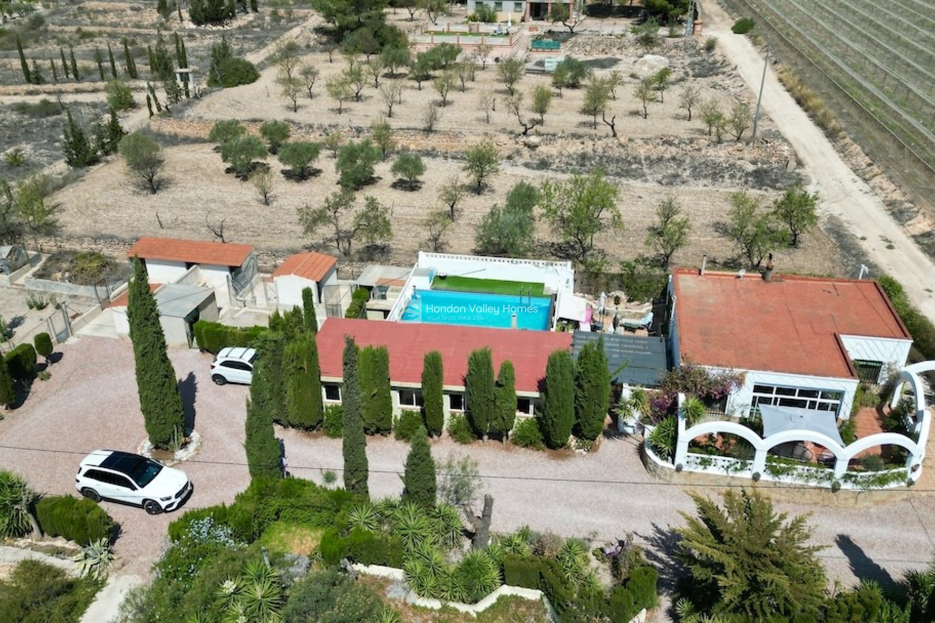 Resale - Villa - HONDON DE LAS NIEVES