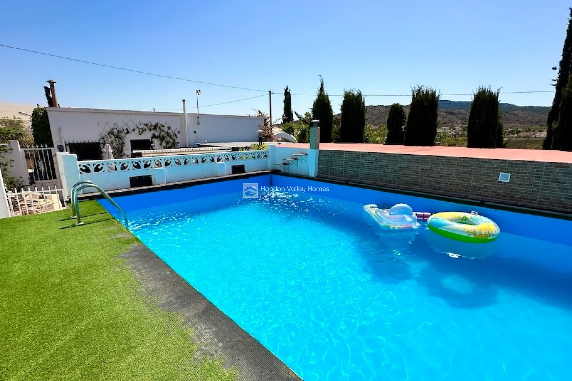 Resale - Villa - HONDON DE LAS NIEVES