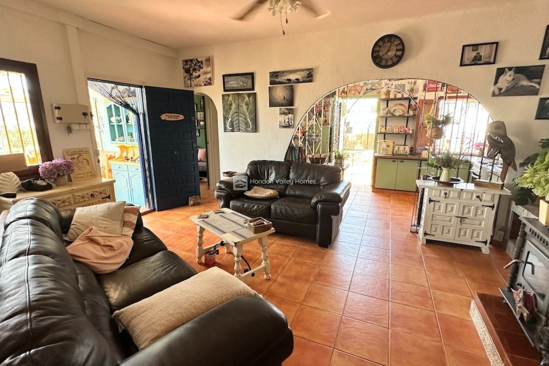 Resale - Villa - HONDON DE LAS NIEVES