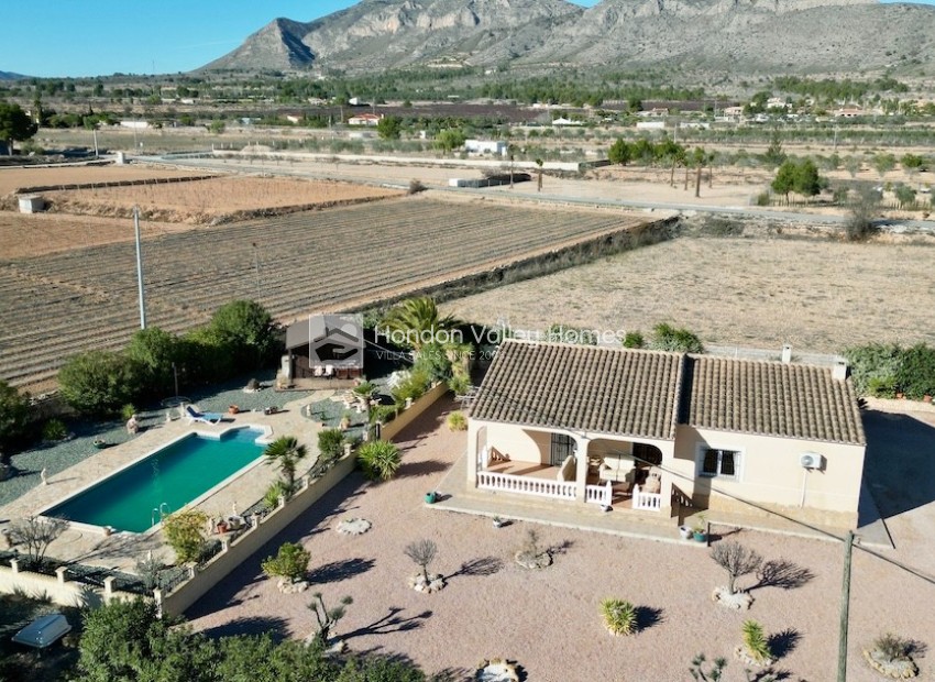 Resale - Villa - HONDON DE LAS NIEVES