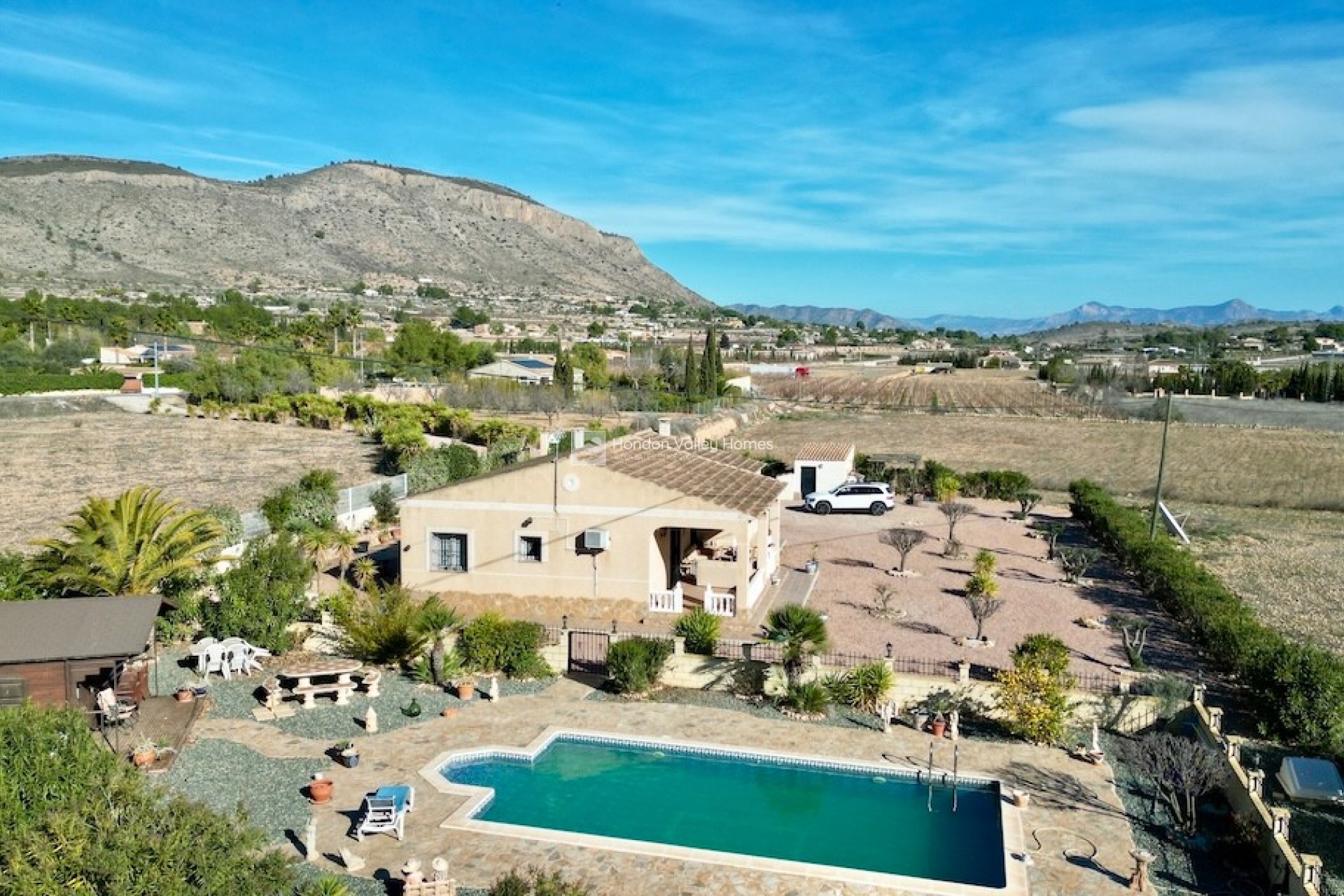 Resale - Villa - HONDON DE LAS NIEVES