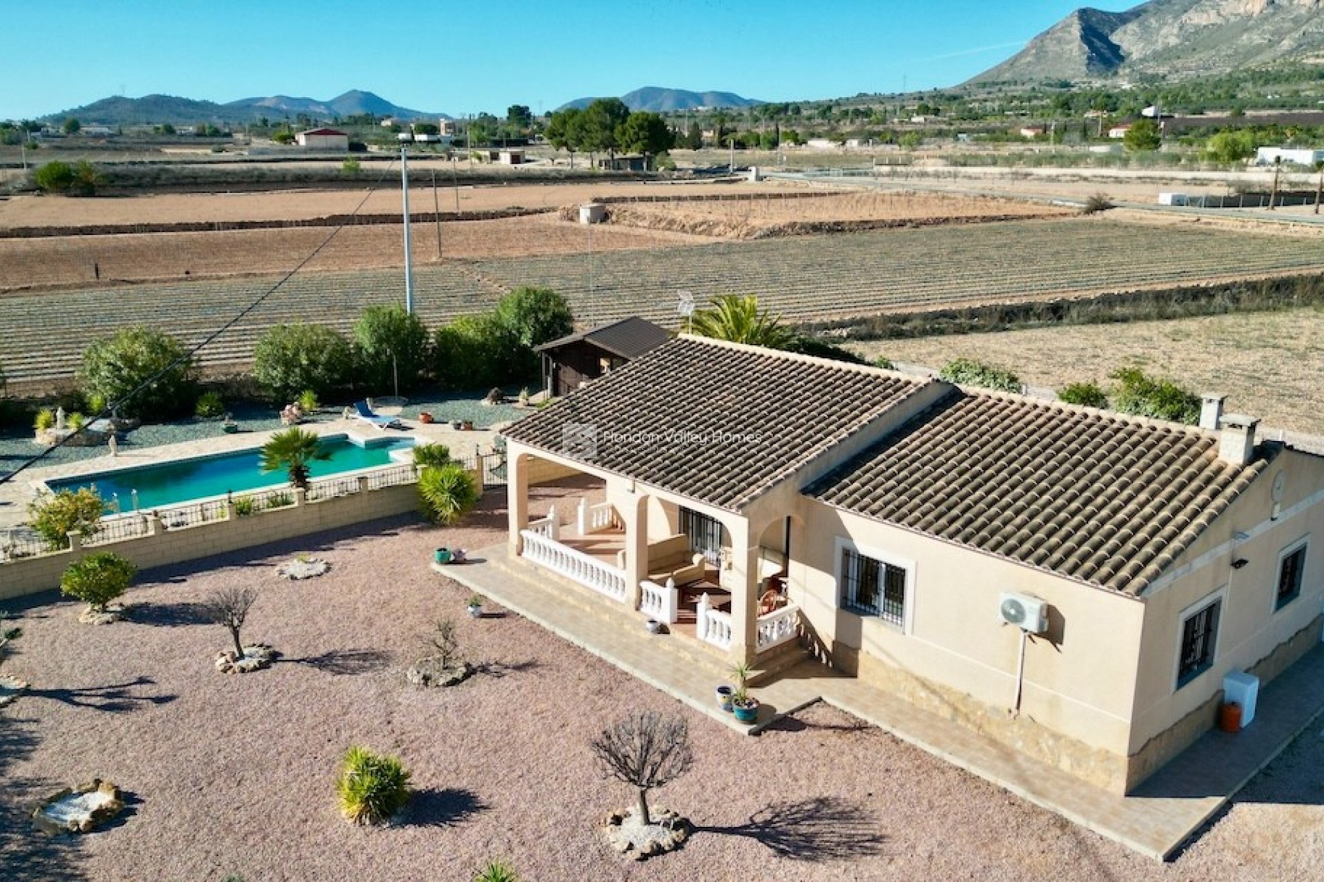 Resale - Villa - HONDON DE LAS NIEVES