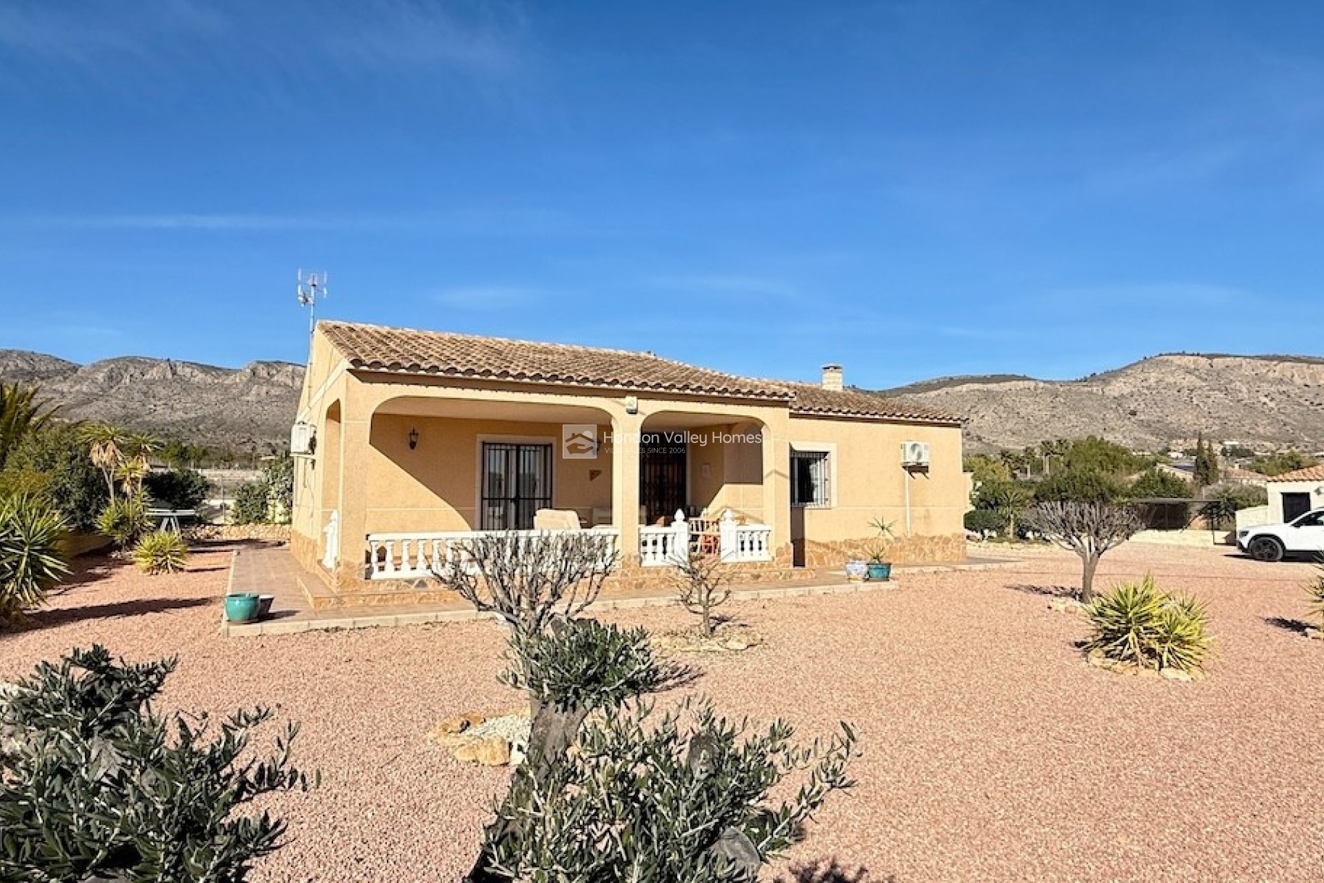 Resale - Villa - HONDON DE LAS NIEVES