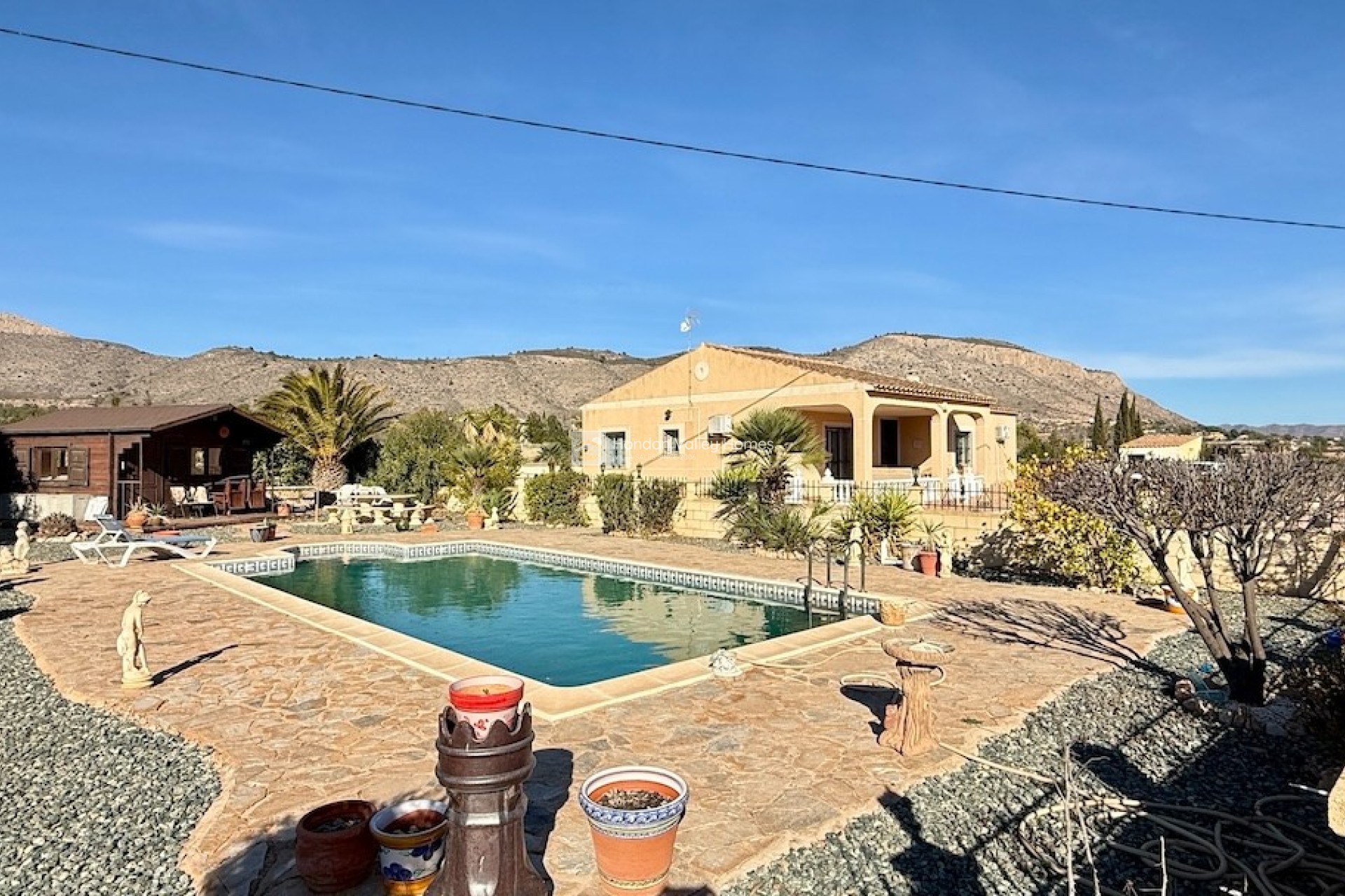 Resale - Villa - HONDON DE LAS NIEVES