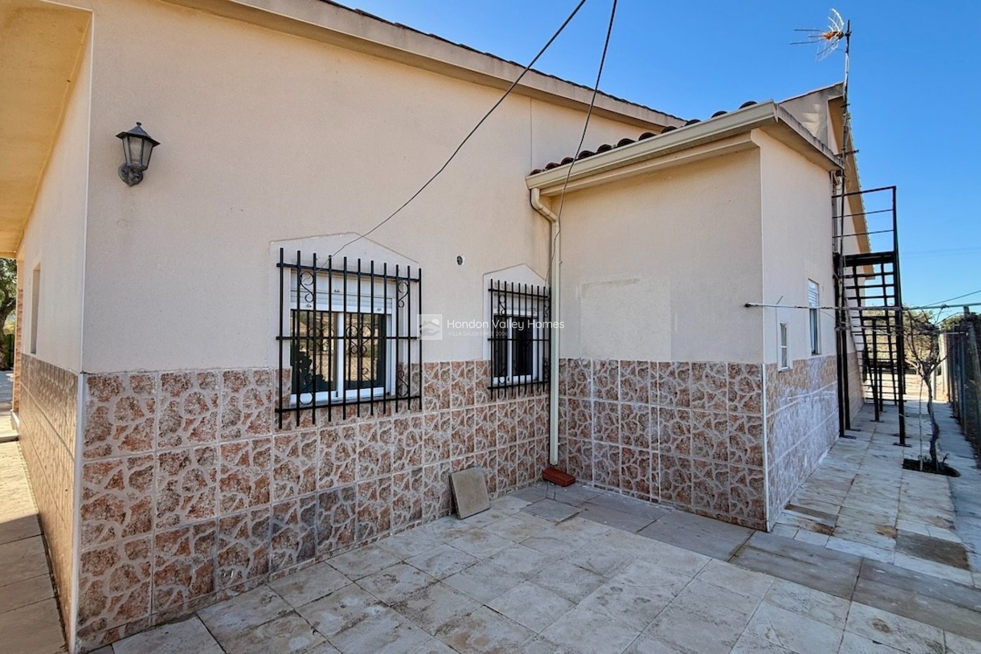 Resale - Villa - HONDON DE LAS NIEVES