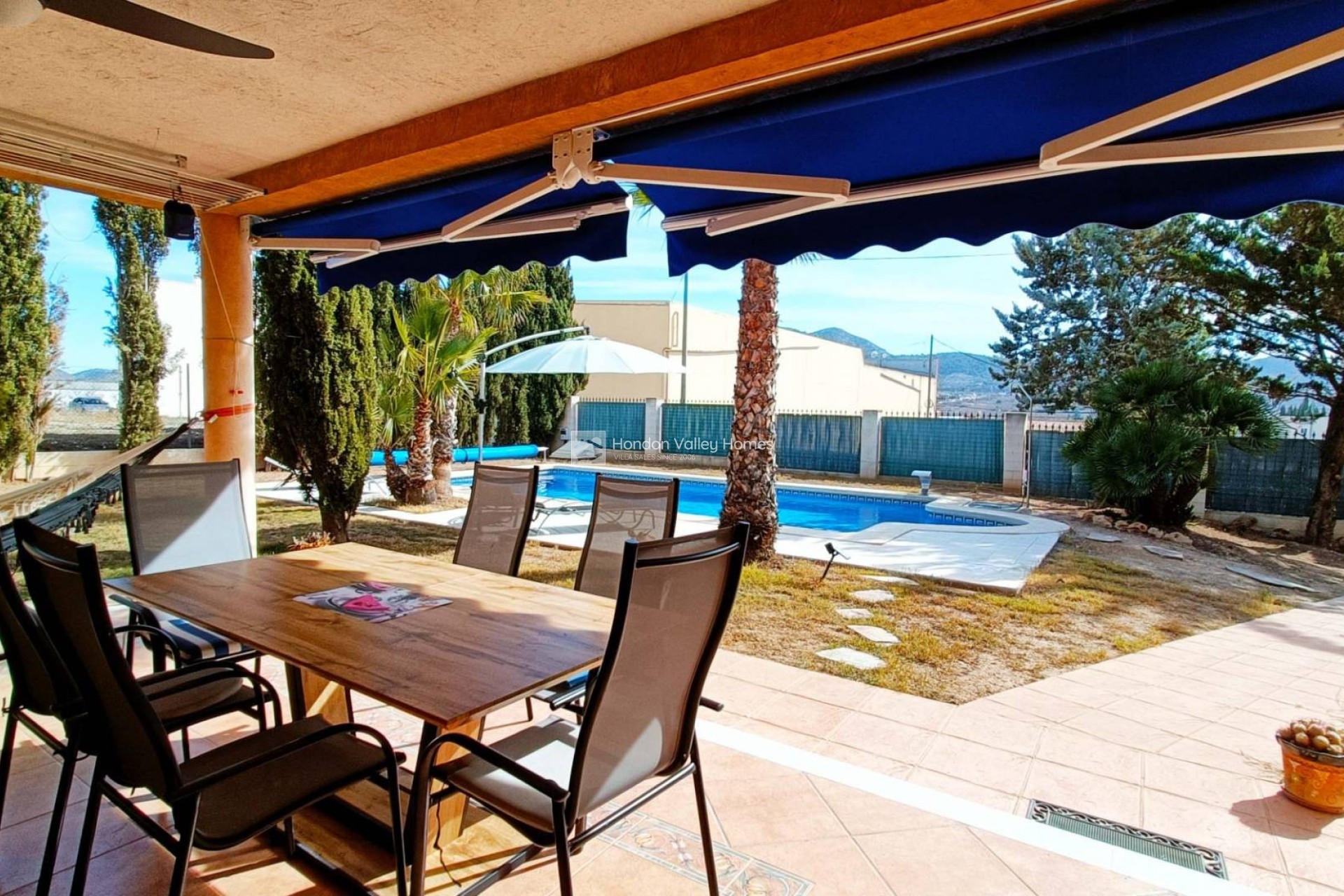 Resale - Villa - HONDON DE LOS FRAILES