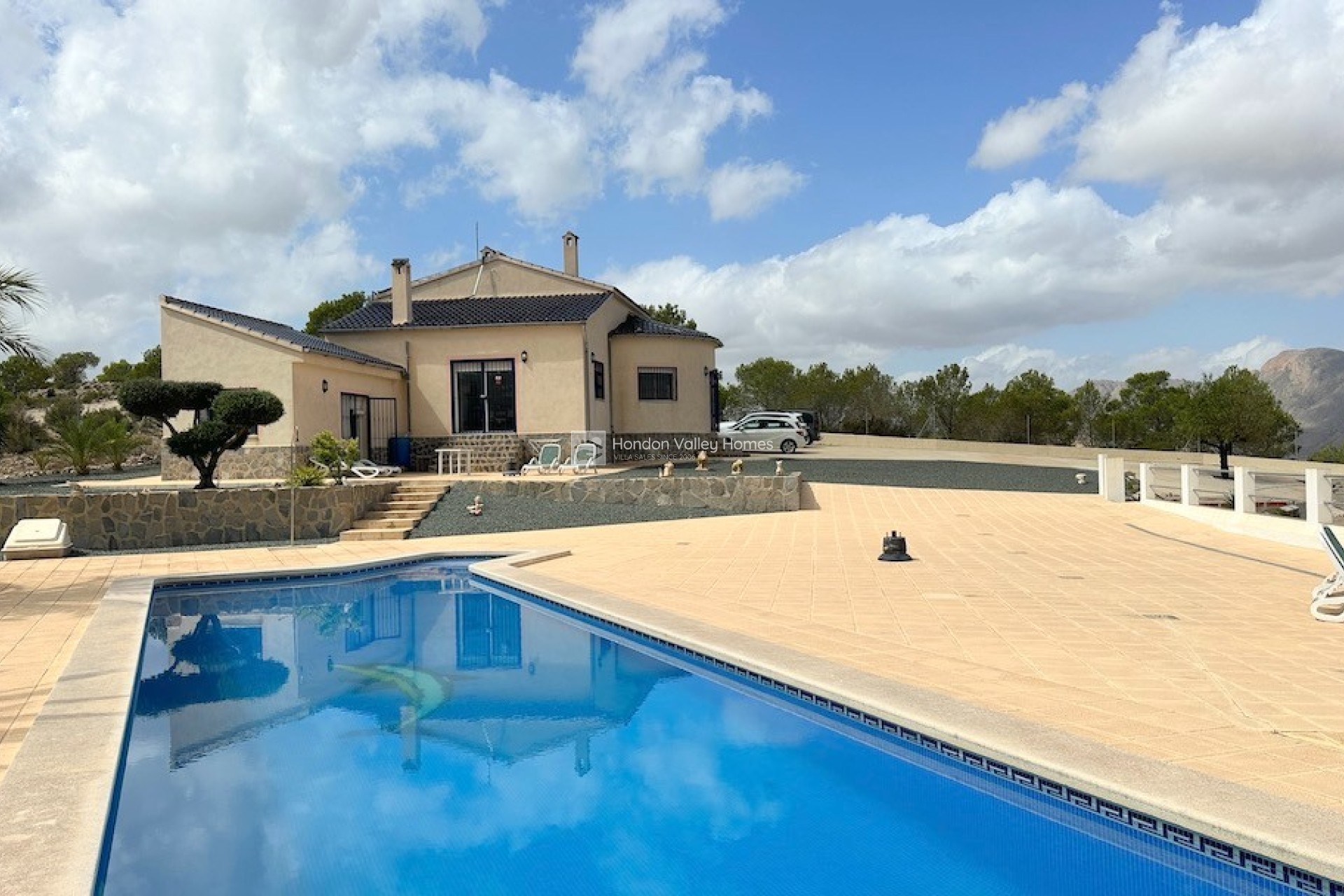 Resale - Villa - HONDON DE LOS FRAILES