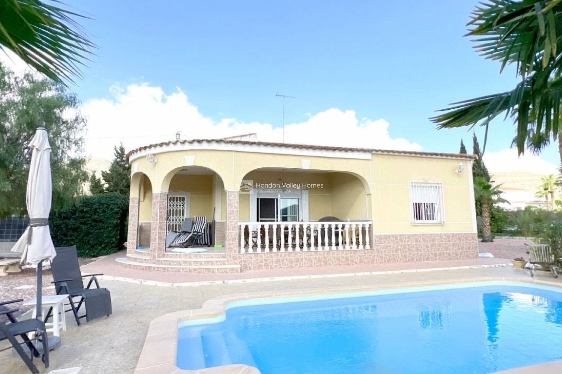 Resale - Villa - HONDON DE LOS FRAILES