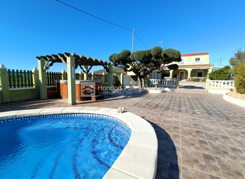 Resale - Villa - Hondón de los Fráiles