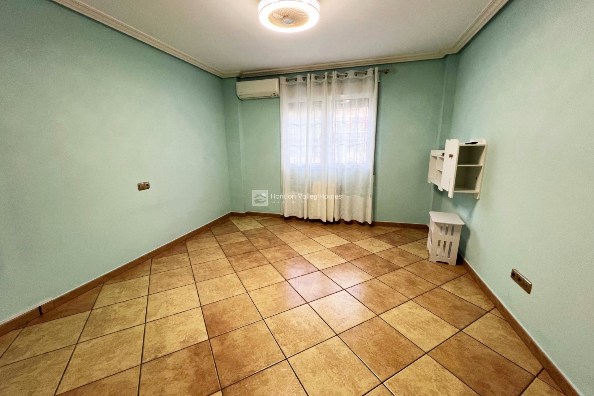 Resale - Villa - Hondón de los Fráiles