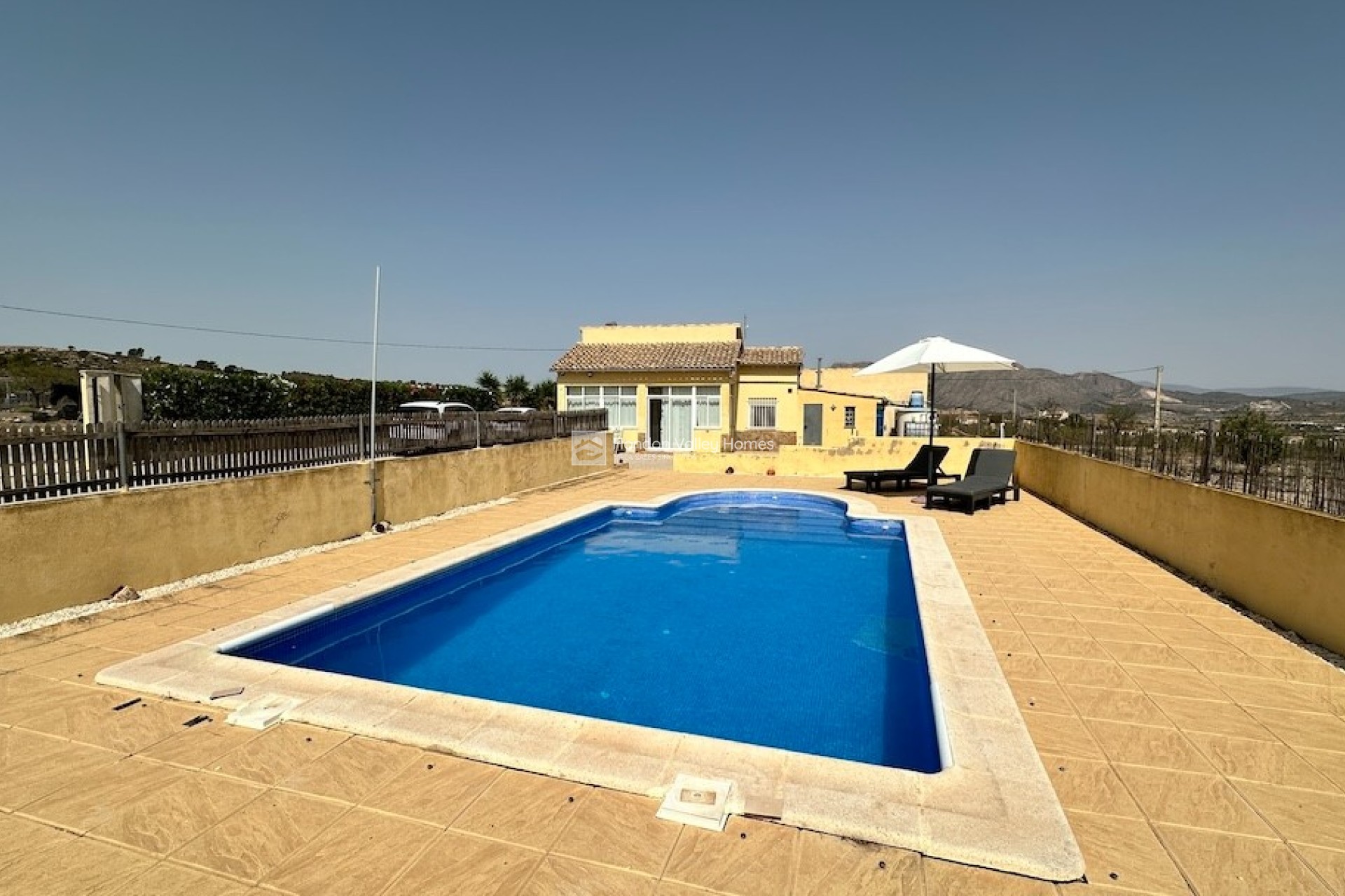 Resale - Villa - HONDON DE LOS FRAILES