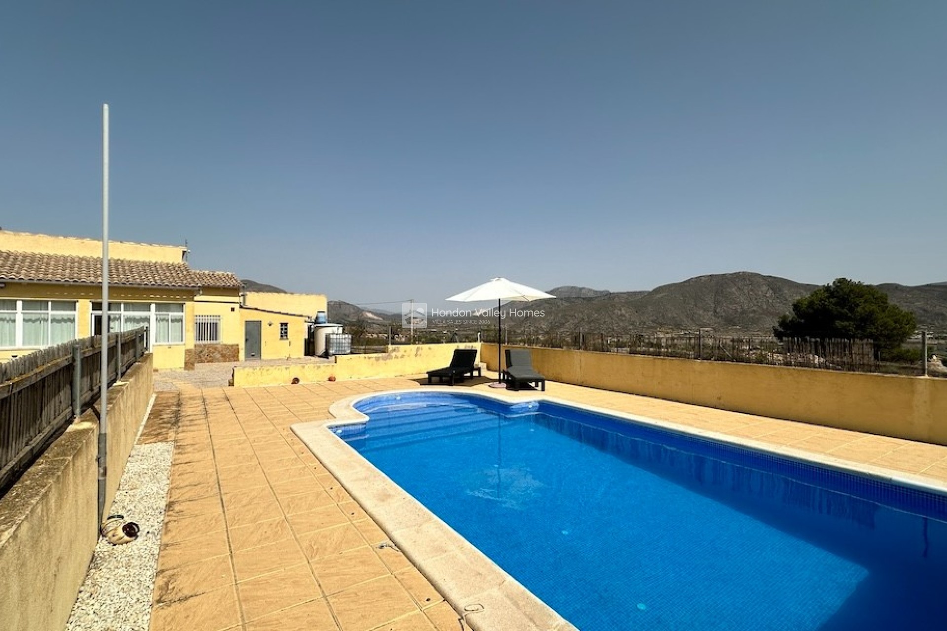 Resale - Villa - HONDON DE LOS FRAILES