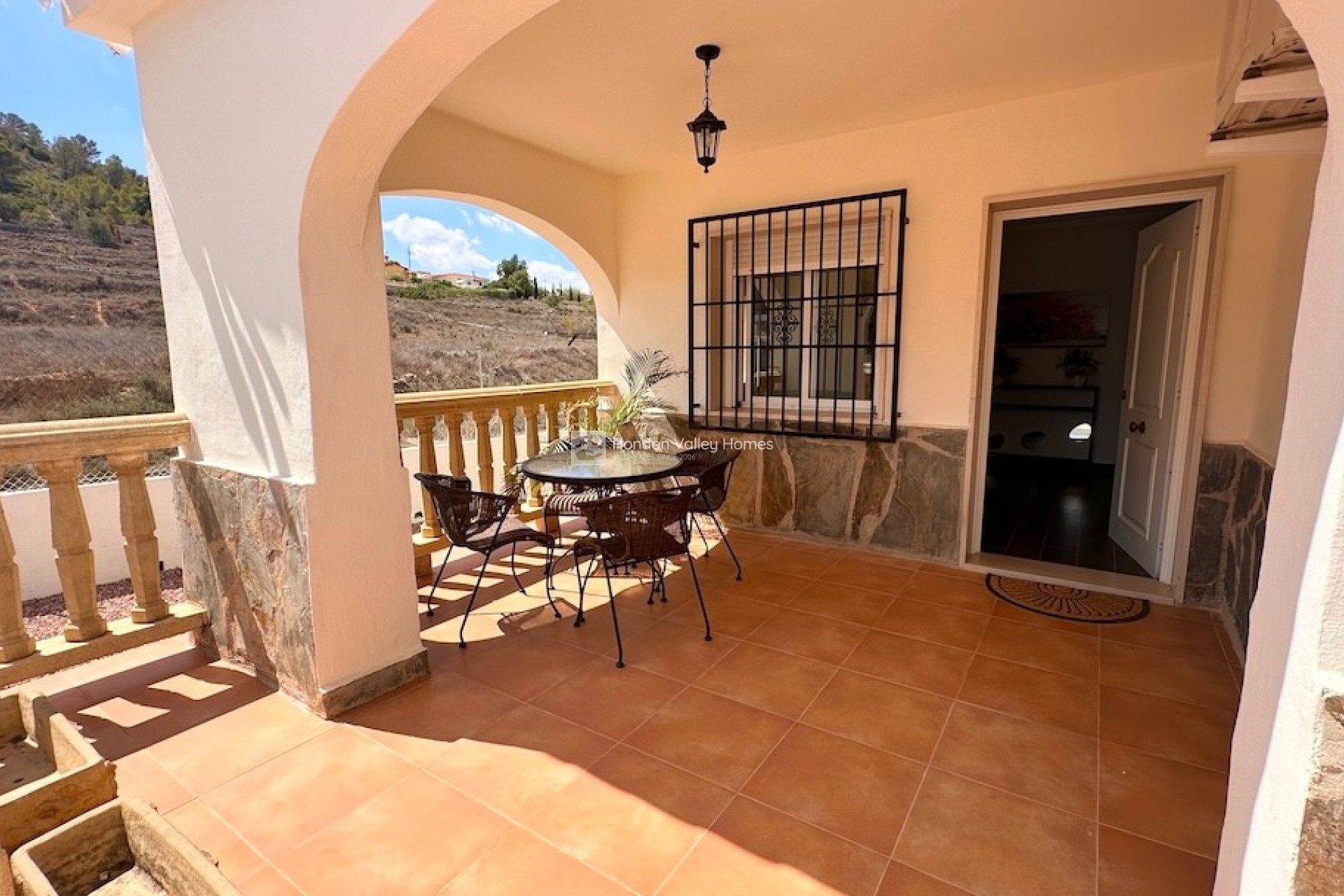 Resale - Villa - HONDON DE LOS FRAILES