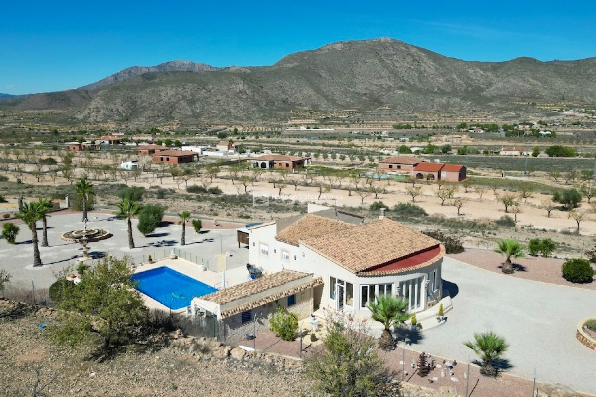 Resale - Villa - HONDON DE LOS FRAILES