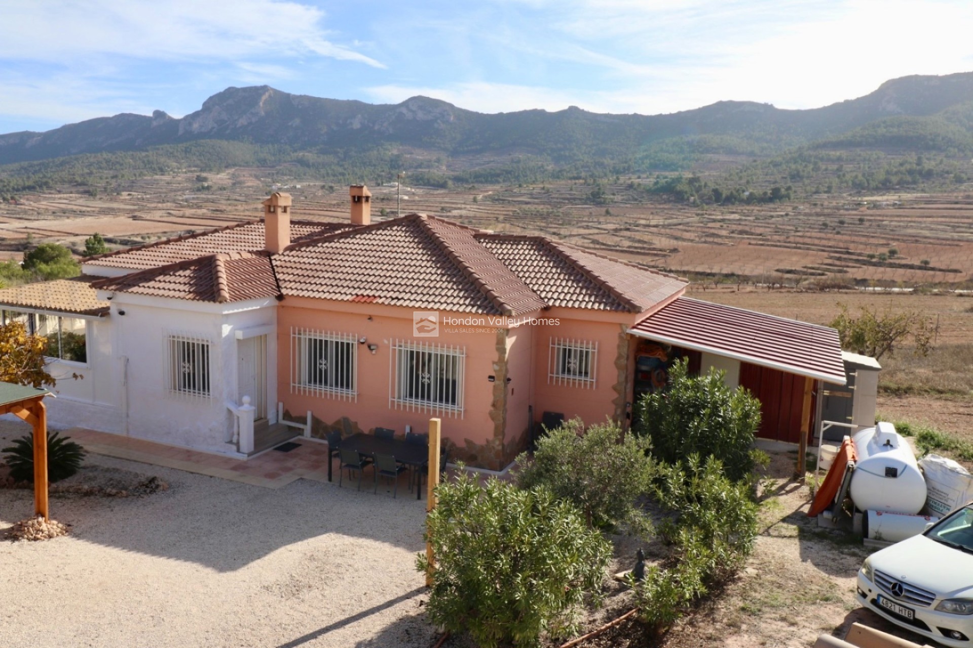 Resale - Villa - La Romana