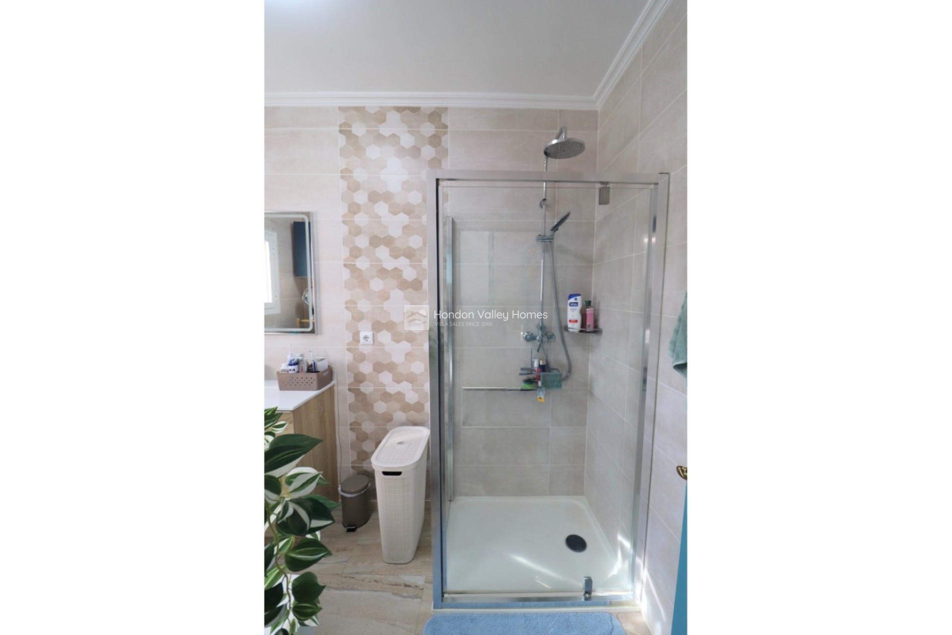 Resale - Villa - La Romana