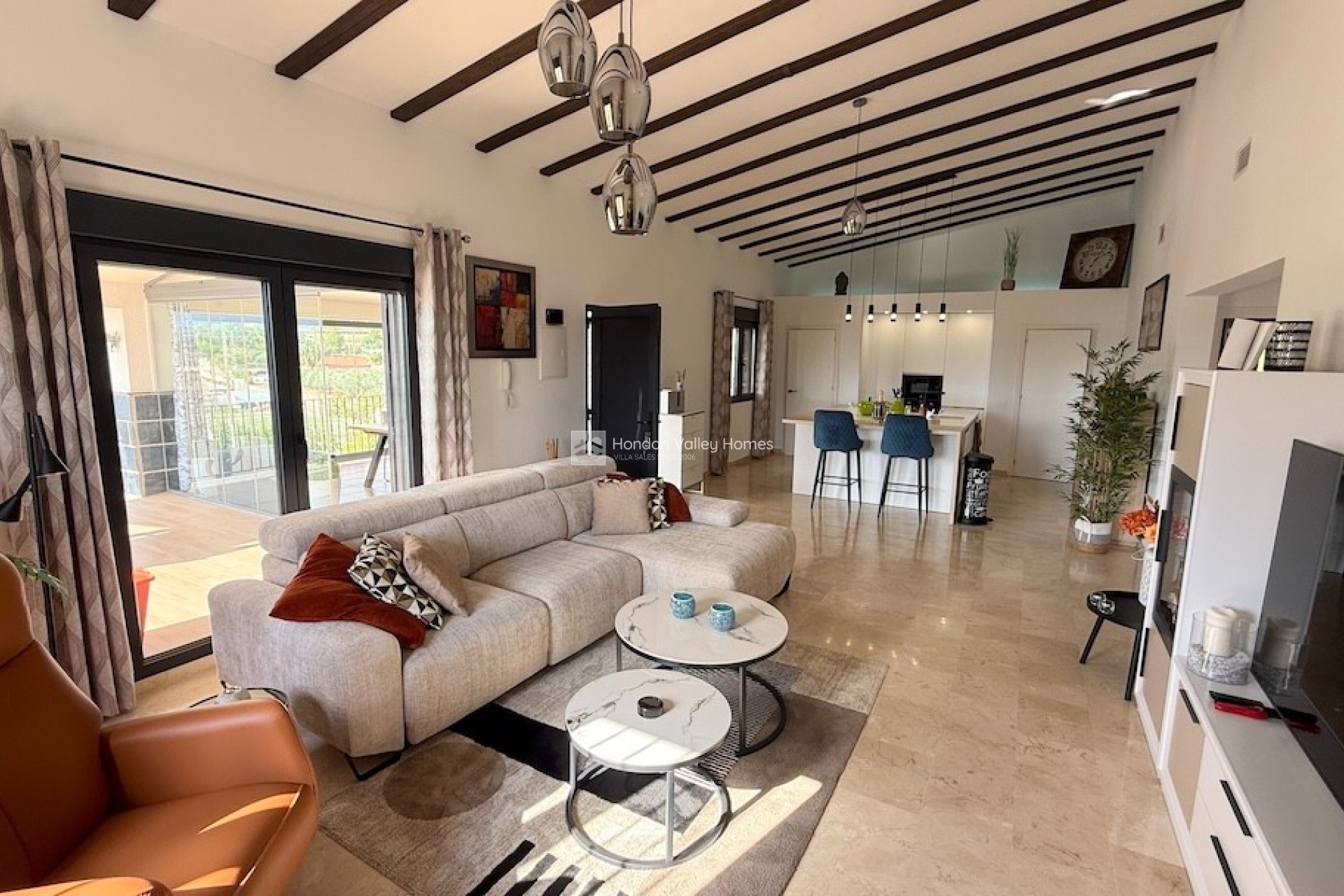 Resale - Villa - La Romana