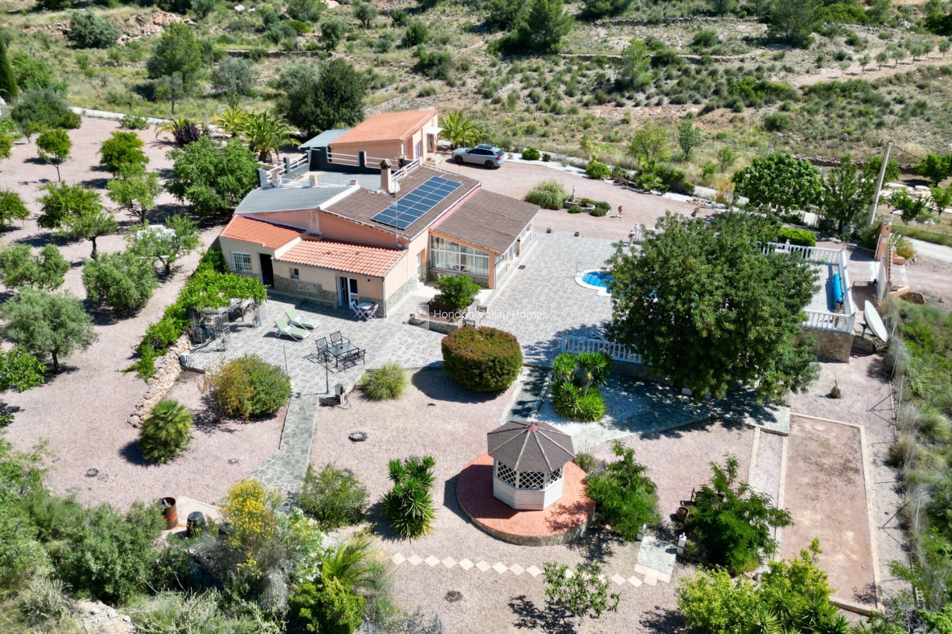 Resale - Villa - La Romana
