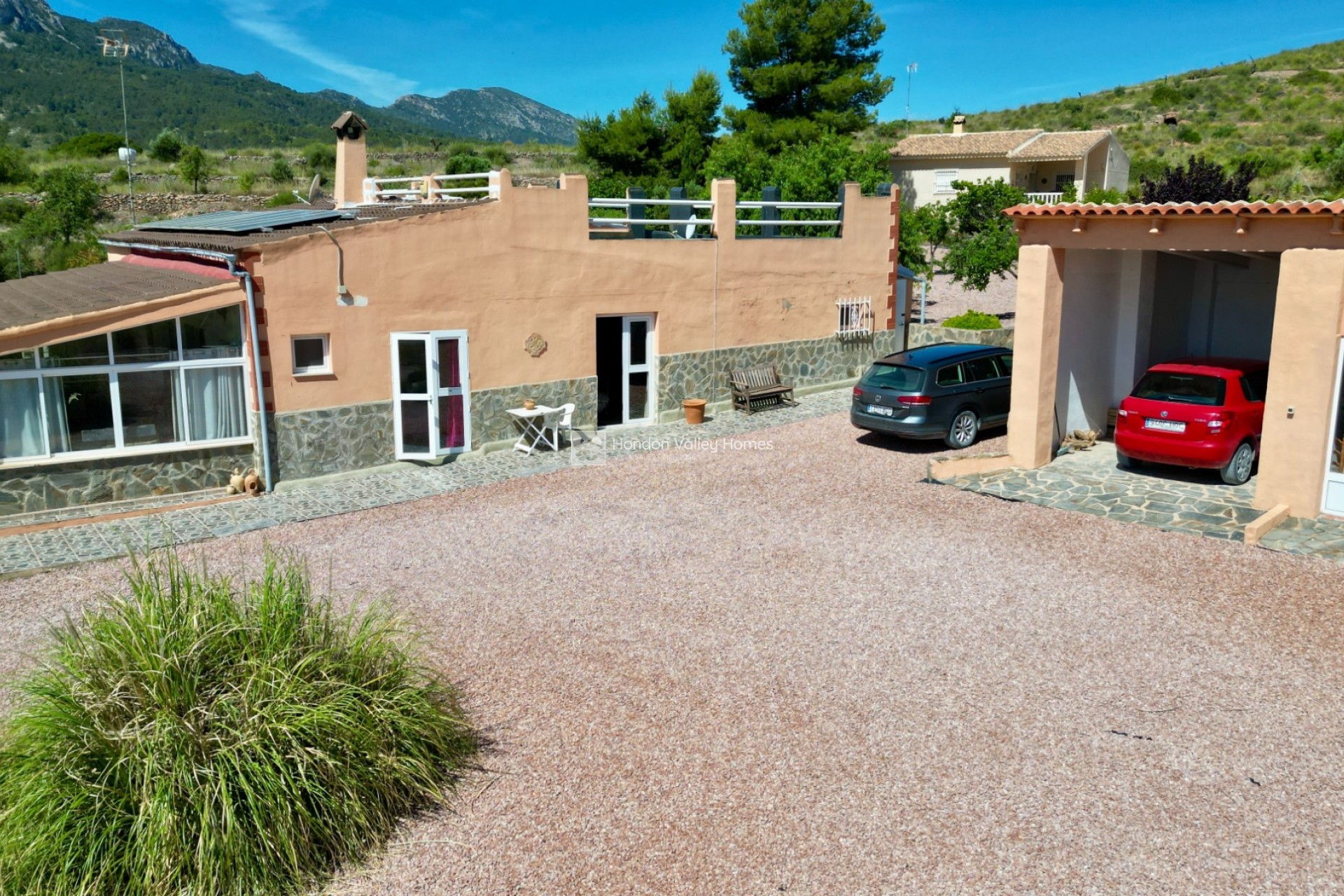 Resale - Villa - La Romana