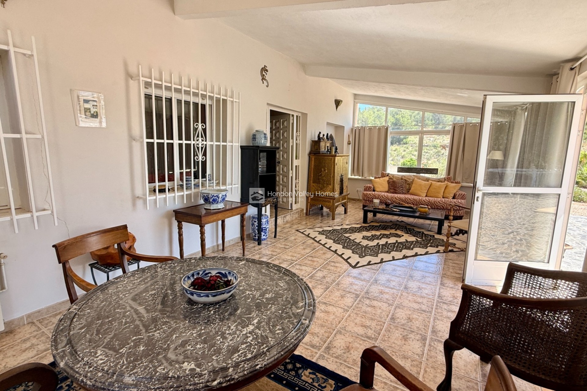 Resale - Villa - La Romana