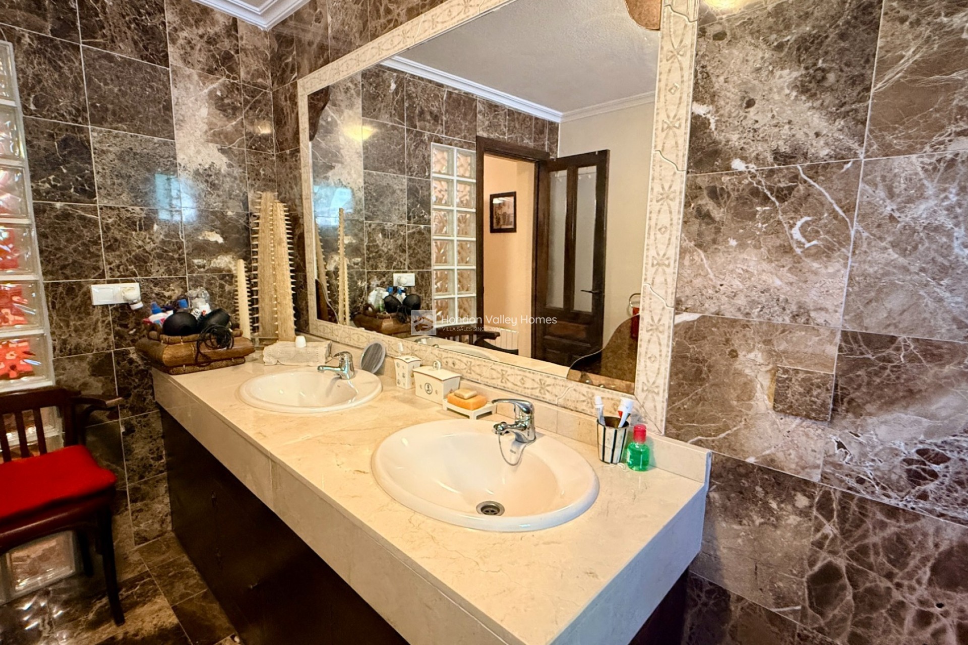 Resale - Villa - La Romana