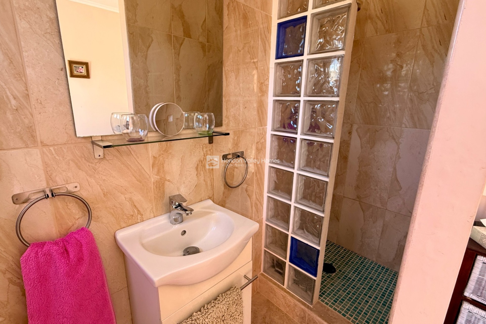 Resale - Villa - La Romana