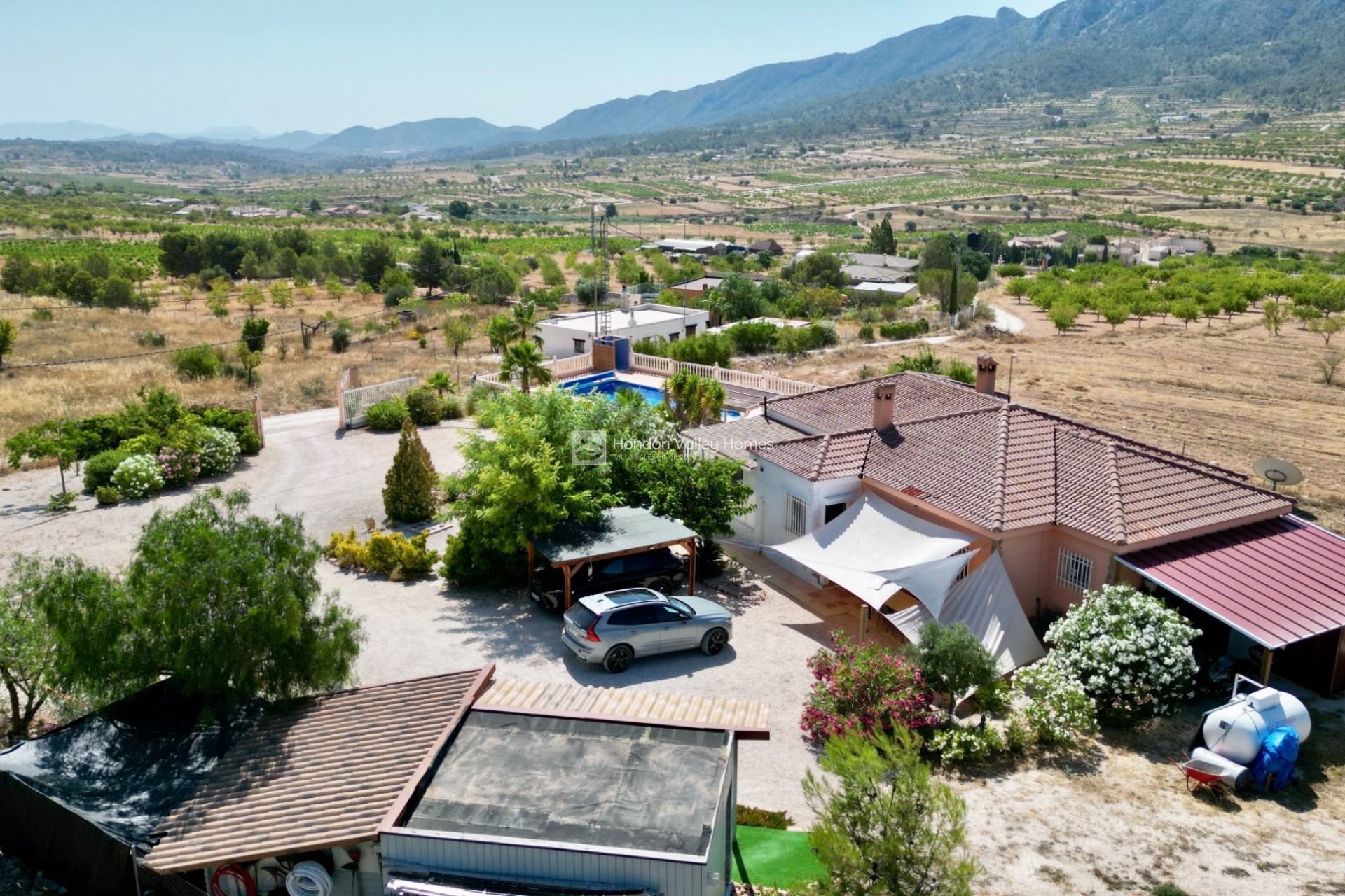 Resale - Villa - La Romana