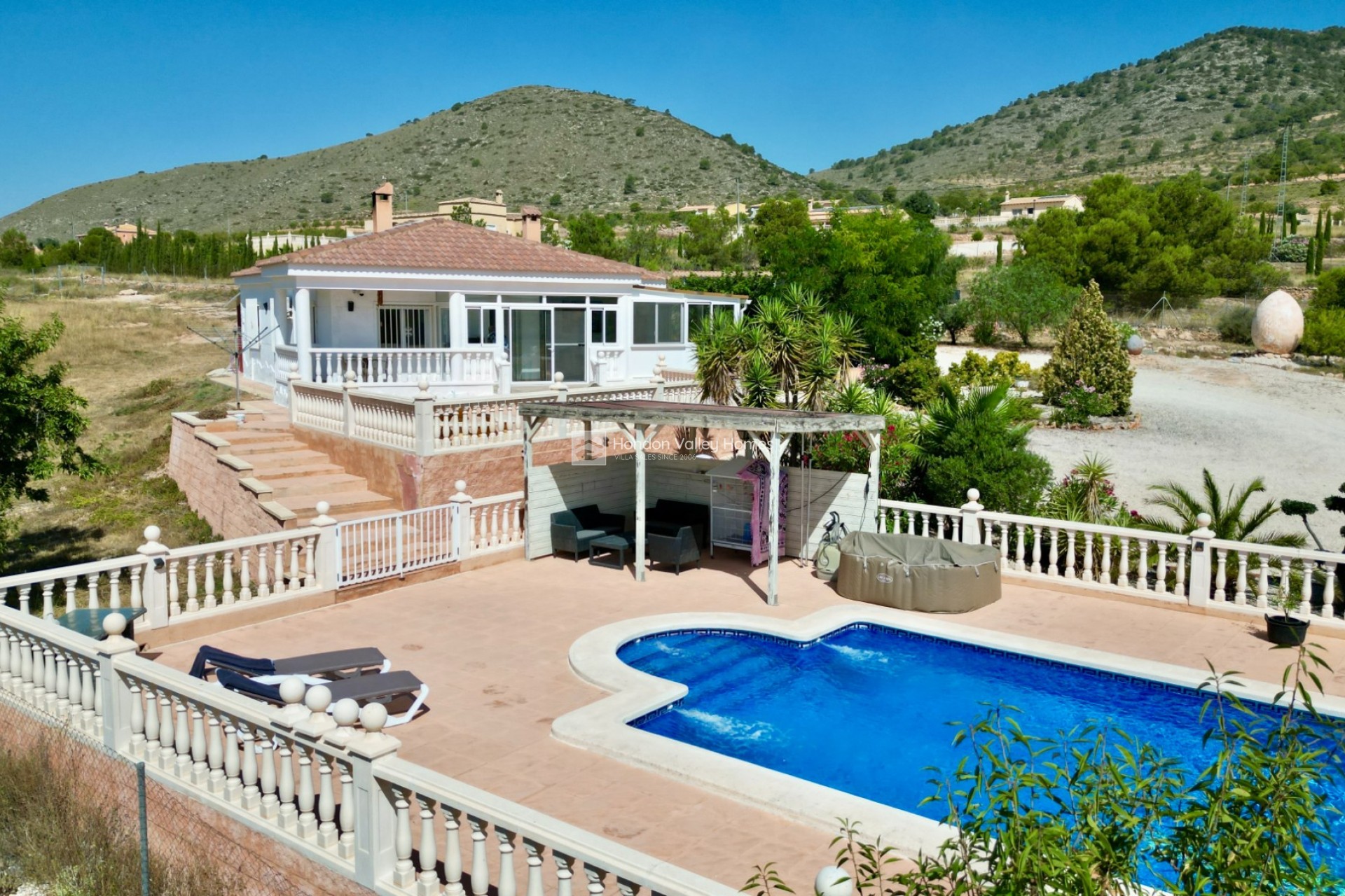 Resale - Villa - La Romana