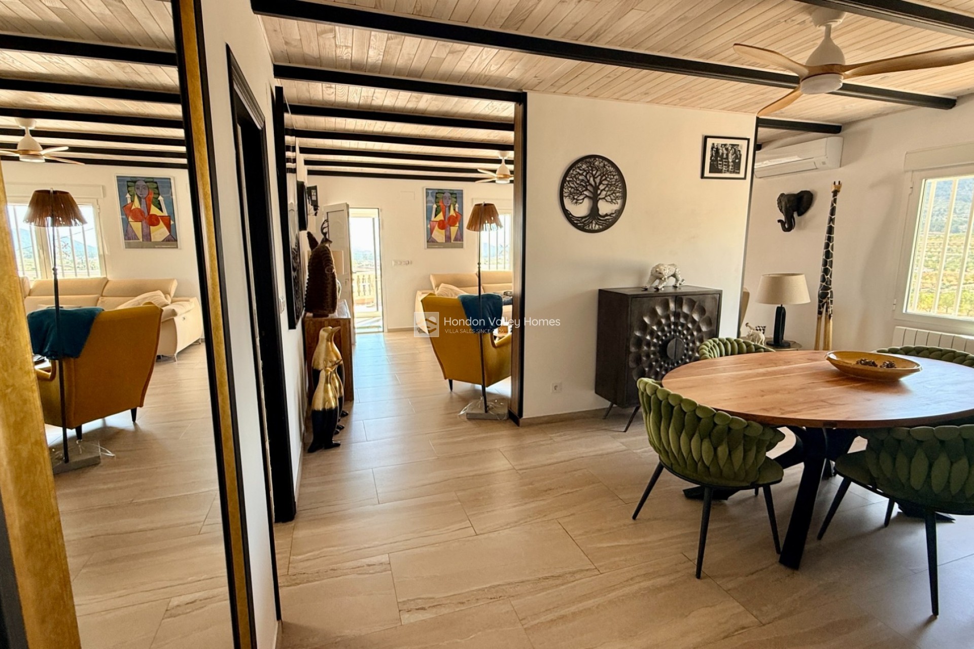 Resale - Villa - La Romana
