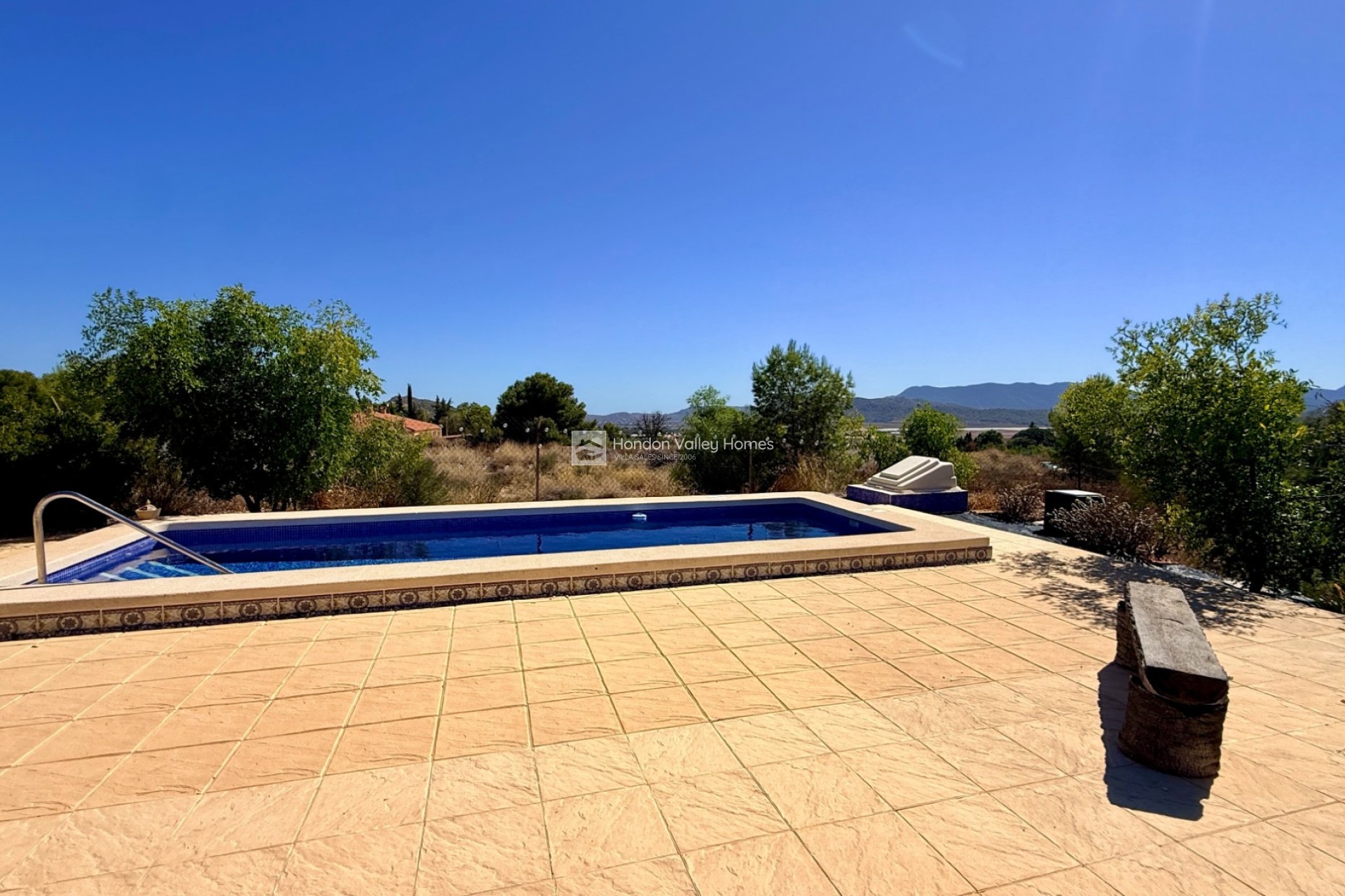 Resale - Villa - La Romana