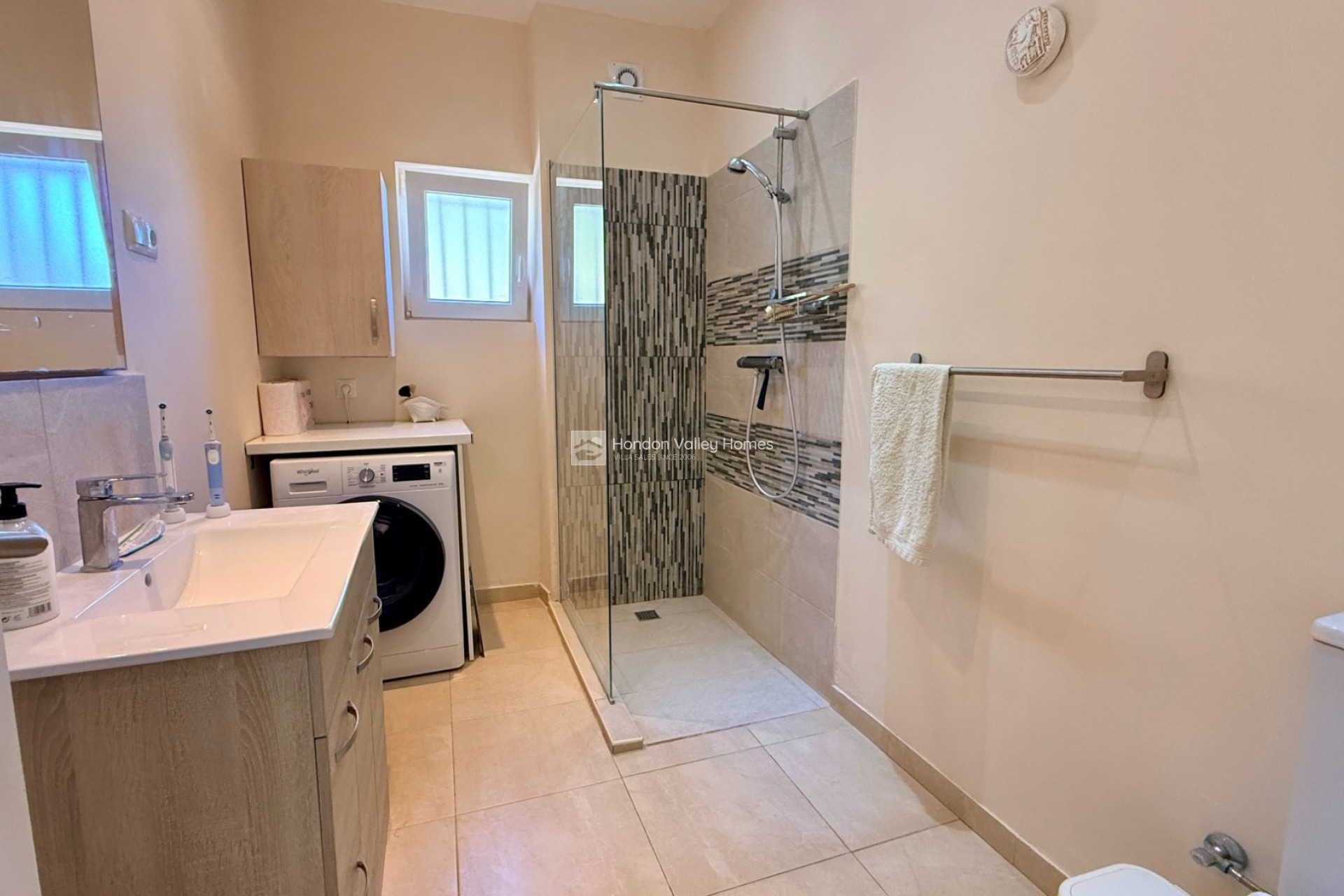 Resale - Villa - La Romana