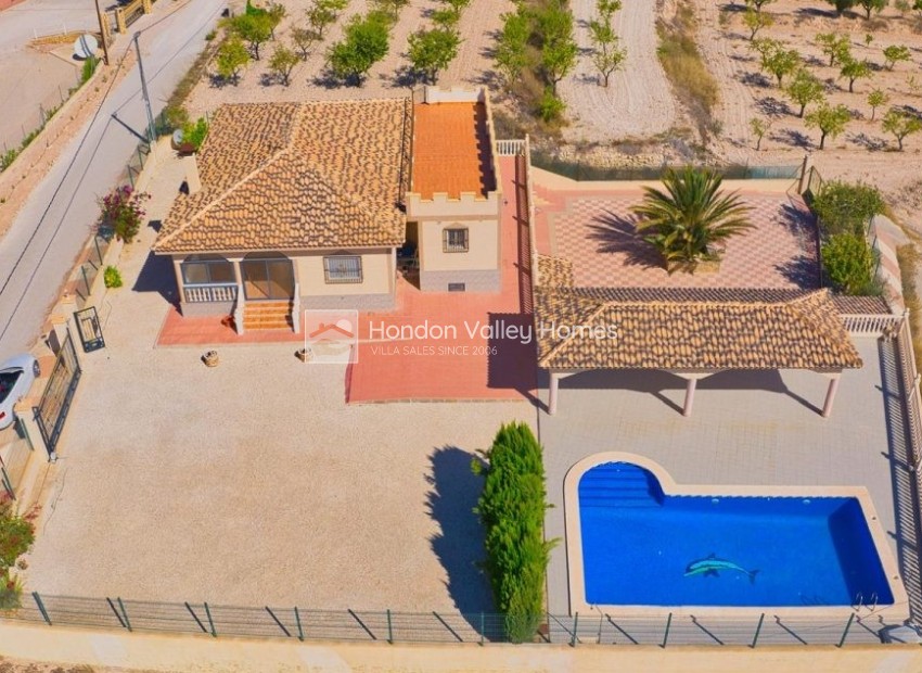 Resale - Villa - Macisvenda