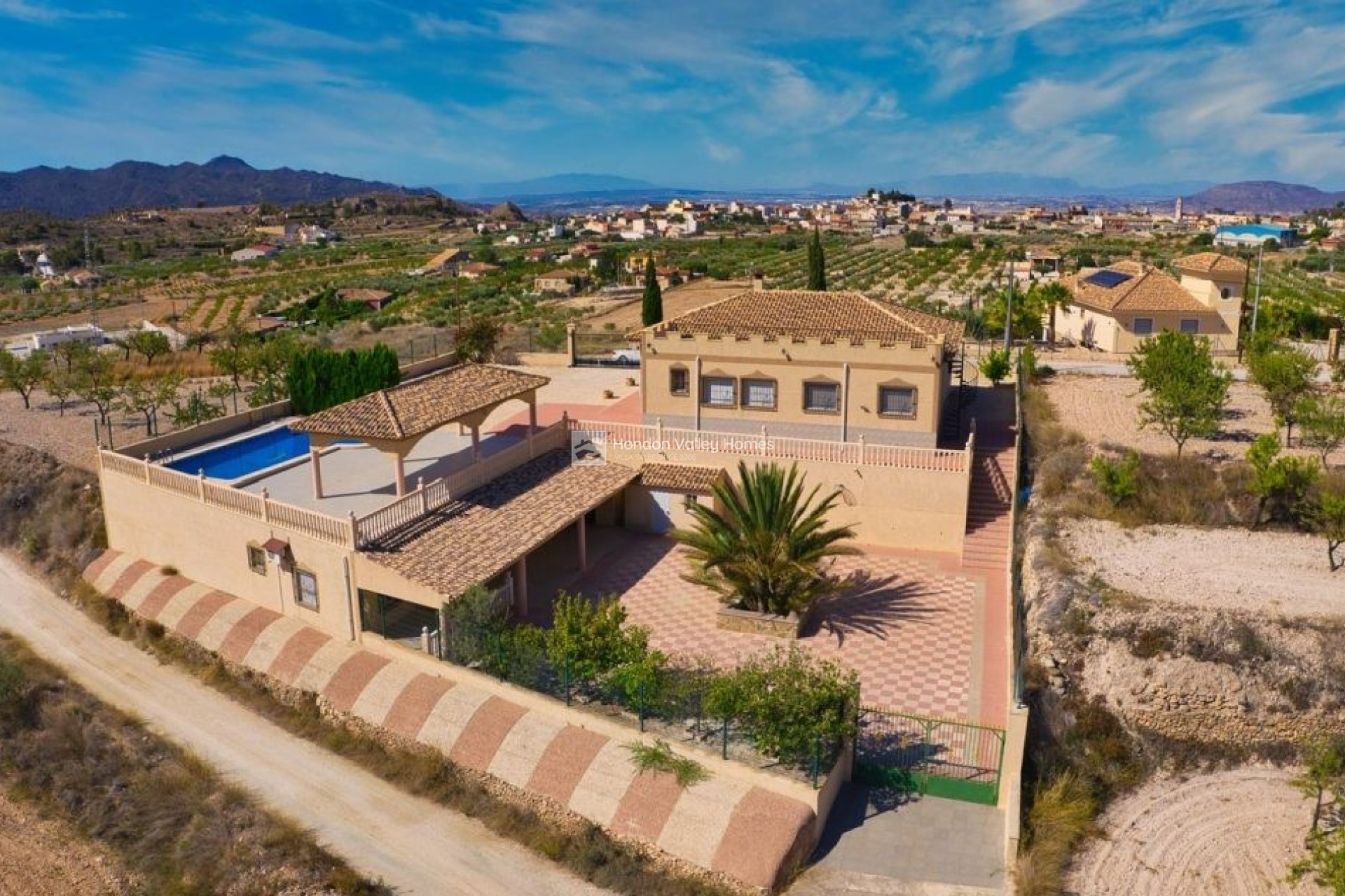 Resale - Villa - Macisvenda