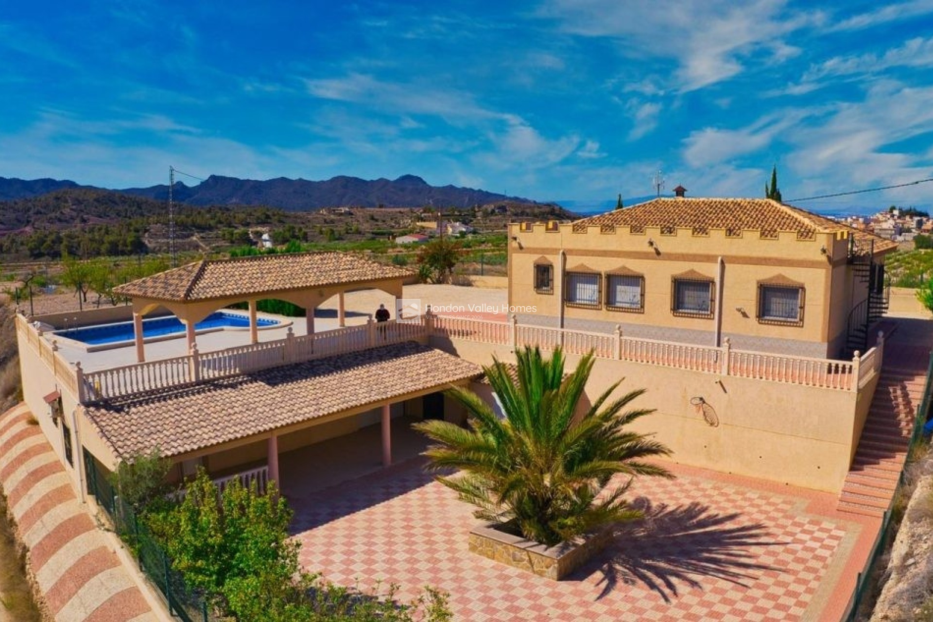 Resale - Villa - Macisvenda