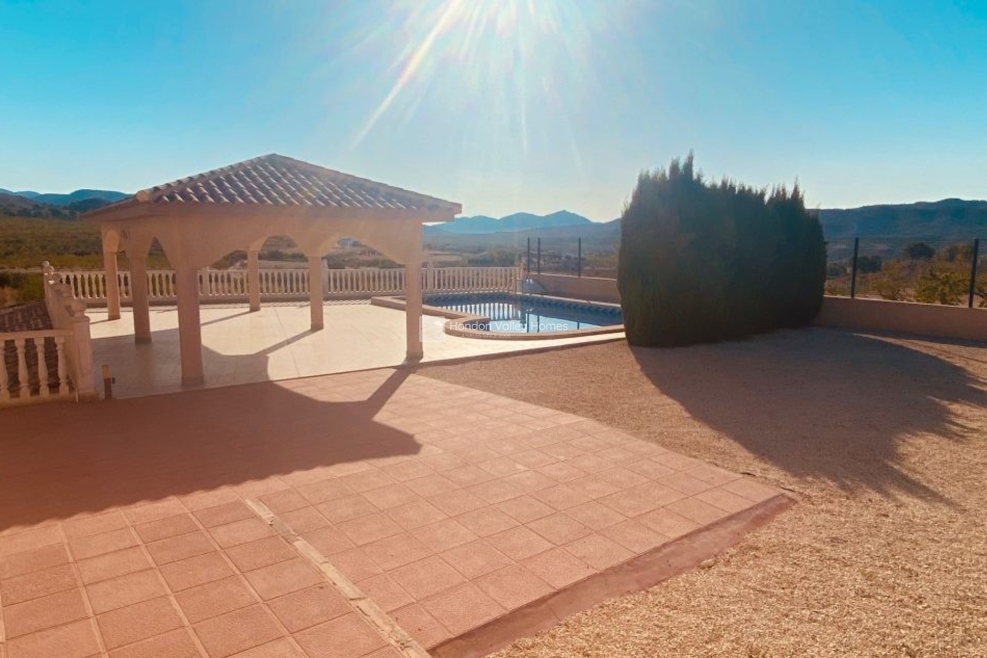 Resale - Villa - Macisvenda
