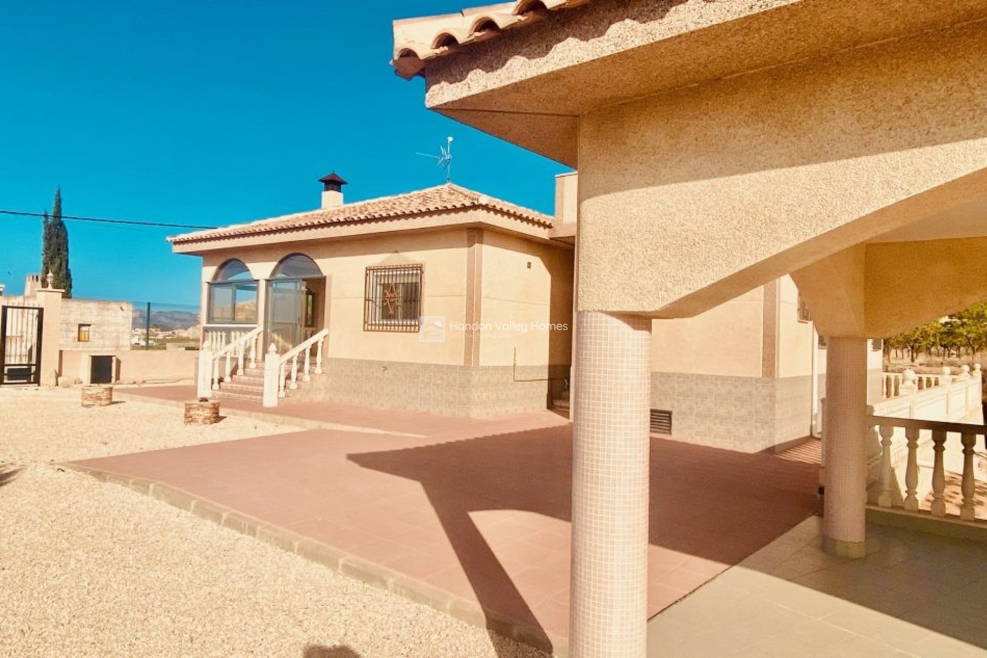 Resale - Villa - Macisvenda