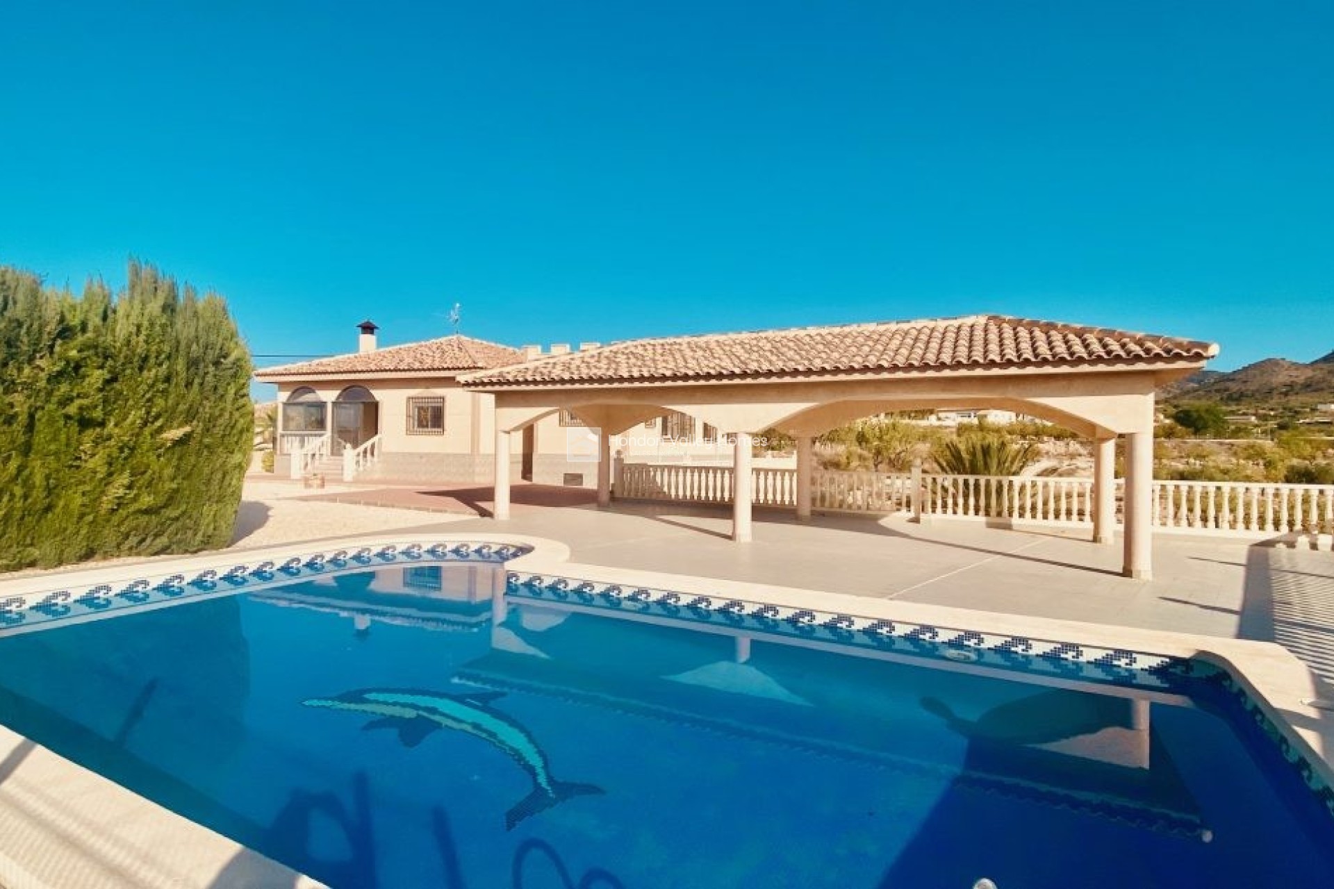 Resale - Villa - Macisvenda