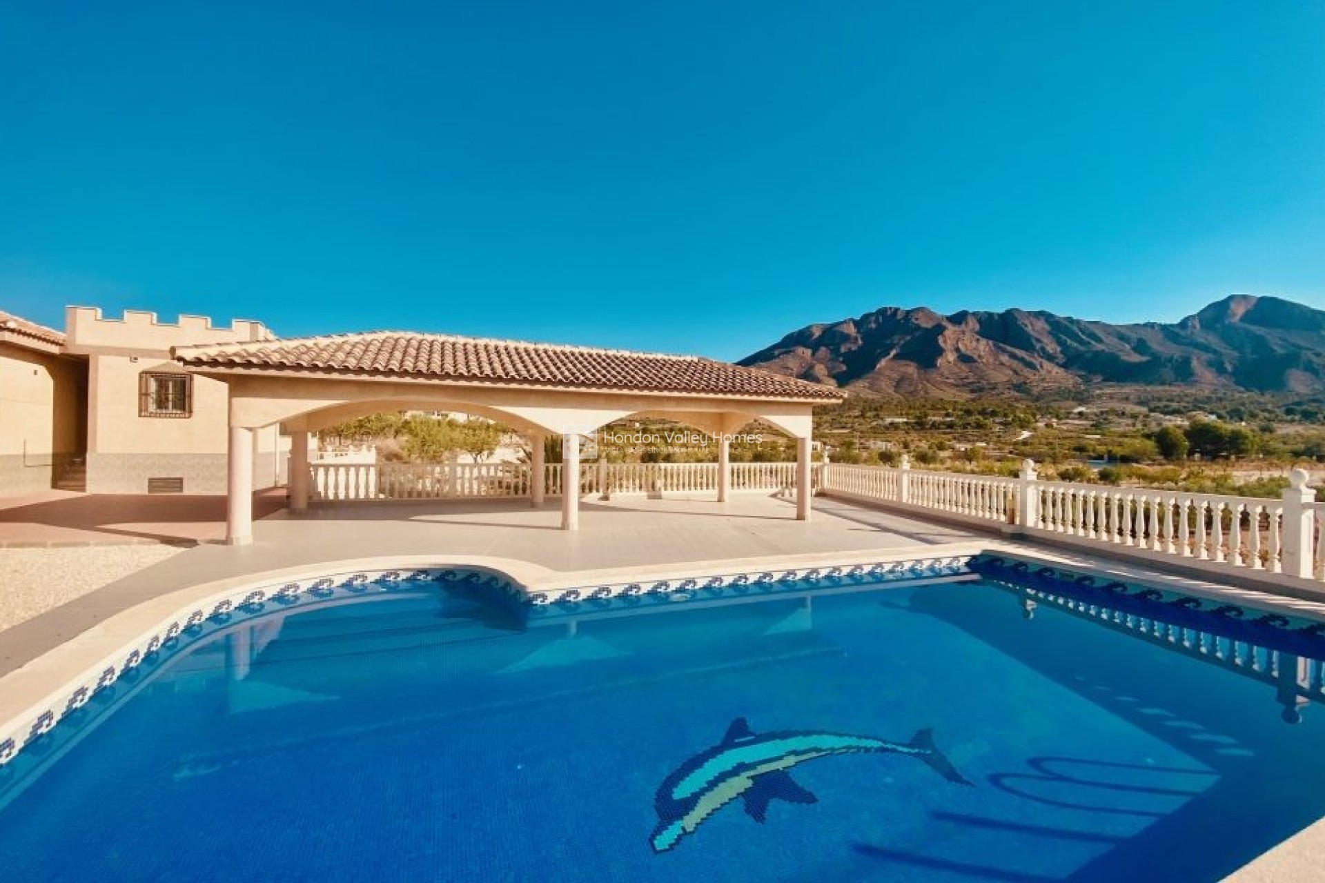 Resale - Villa - Macisvenda