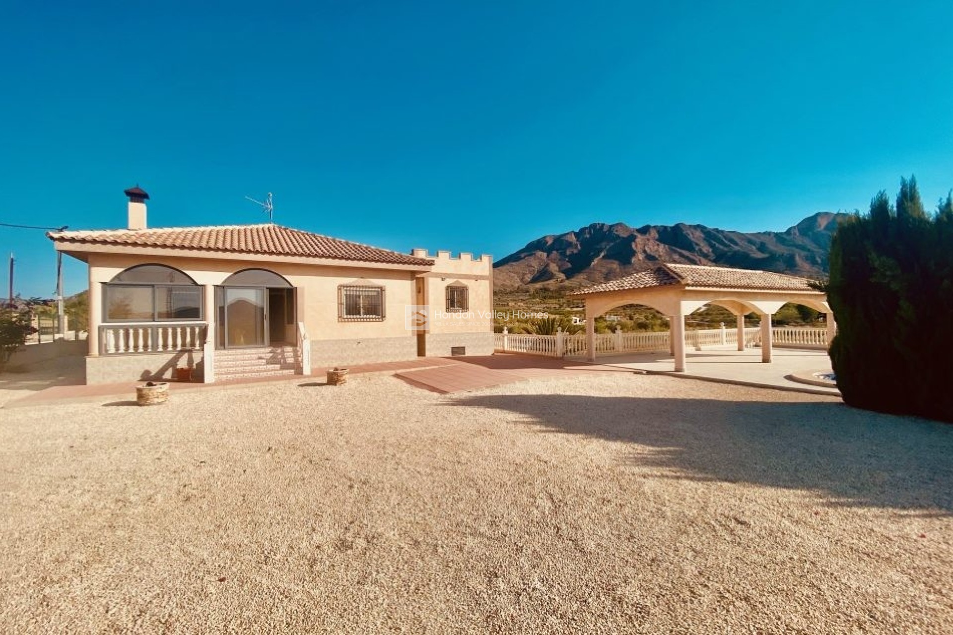 Resale - Villa - Macisvenda