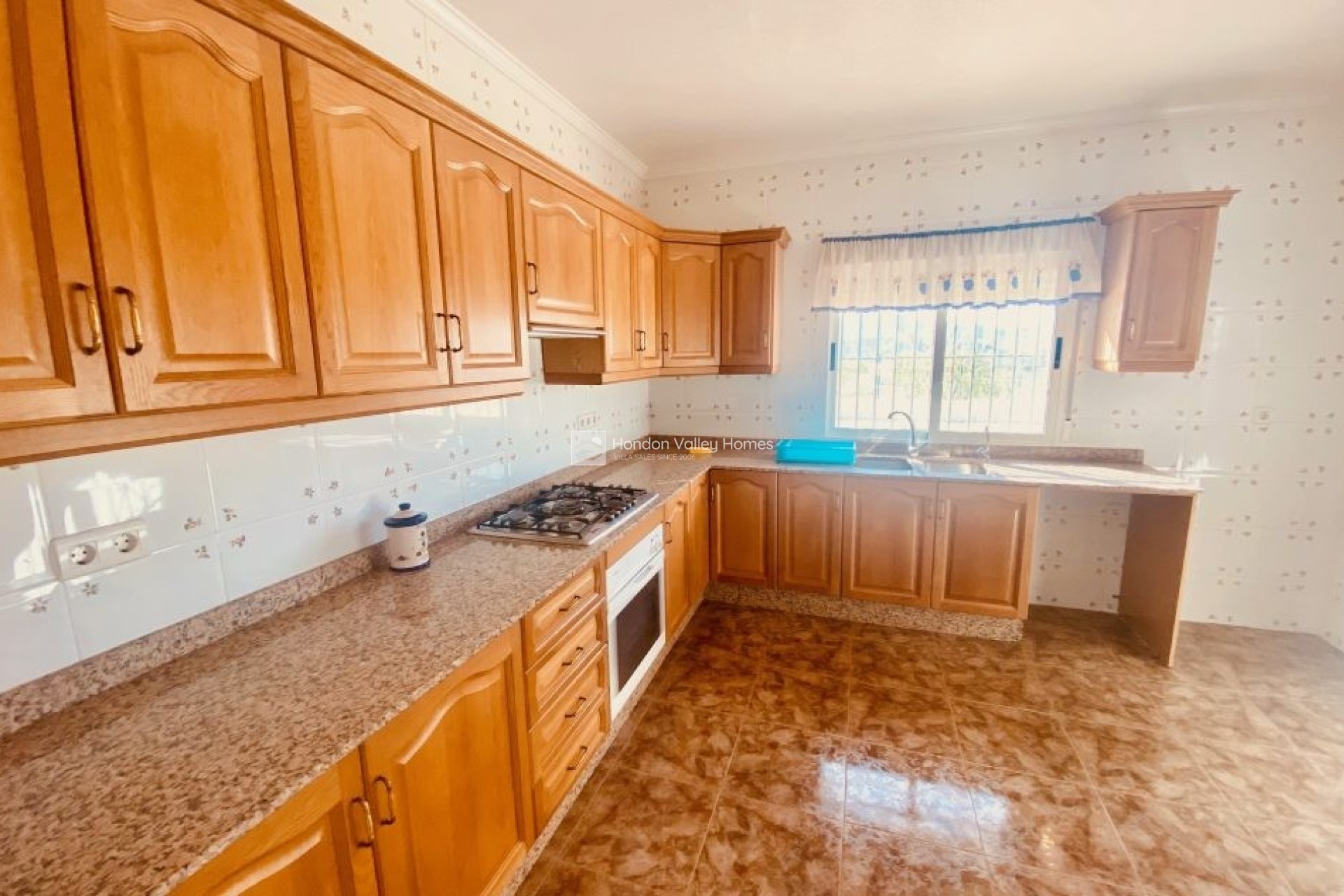 Resale - Villa - Macisvenda