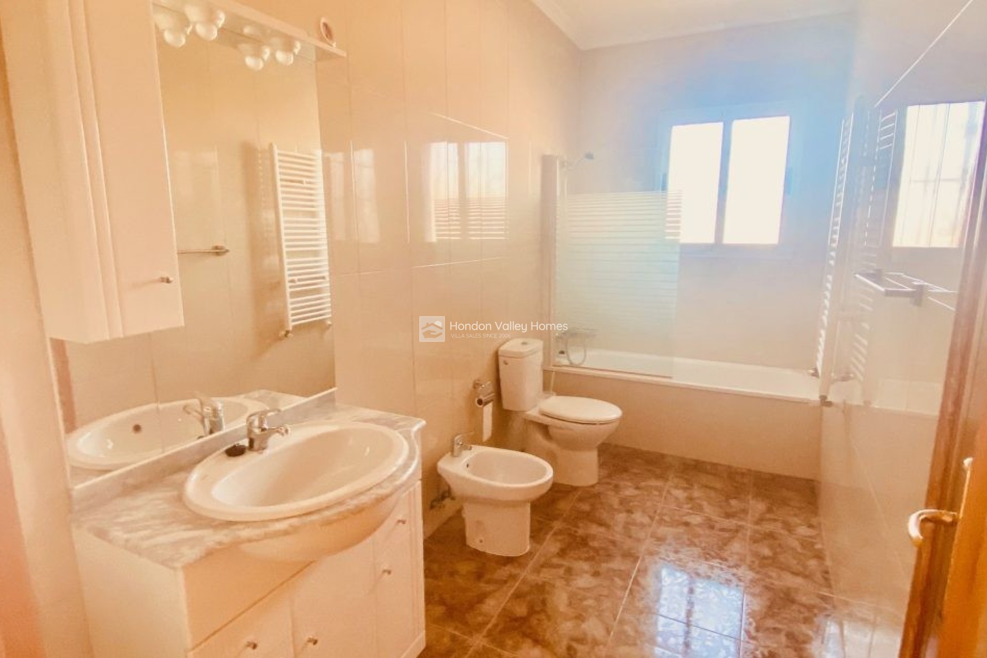Resale - Villa - Macisvenda